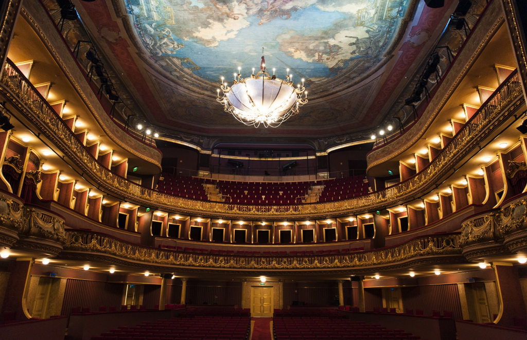 Recital - The People United Will Never Be Defeated!