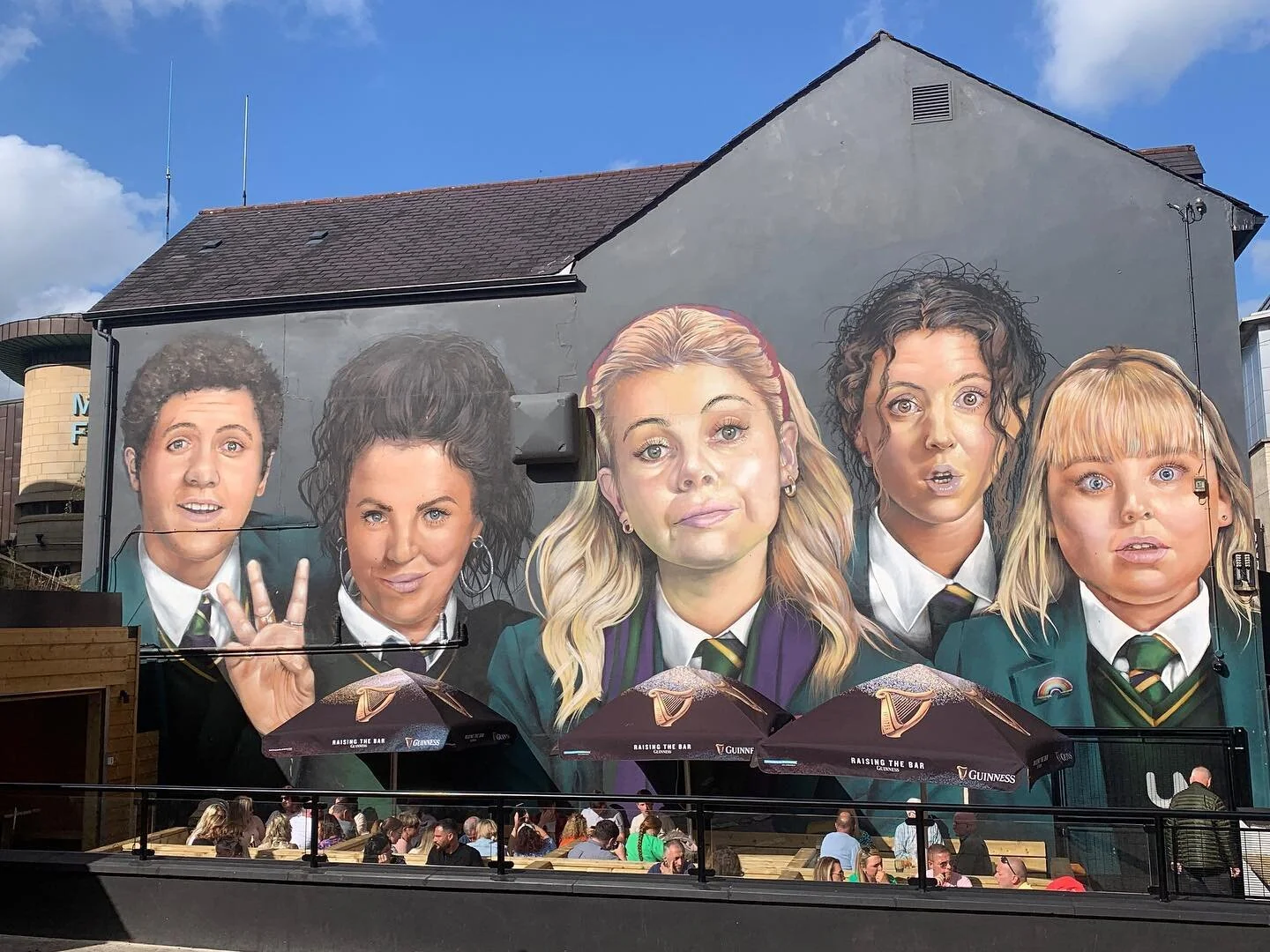 A tale of four cities: Derry☘️#derrycity #derrygirlsmural #walledcity #peacebridgederry #dolphinswimming #riverfoyledolphins #bogsidemurals #bogsidederry #freederry #handsacrossthedivide #ireland #northernireland #bernadettedevlin #solofemaletraveler