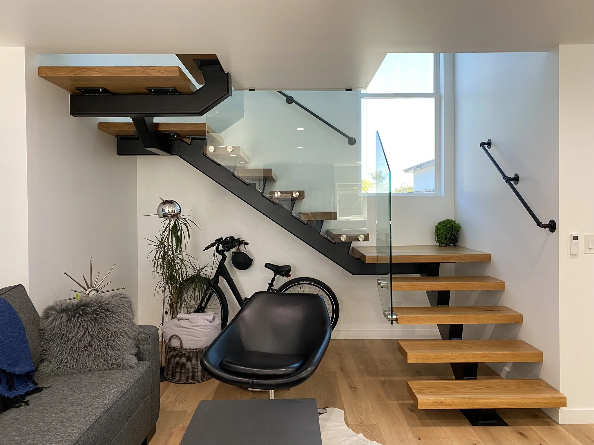 ADU Modern Staircase .JPEG