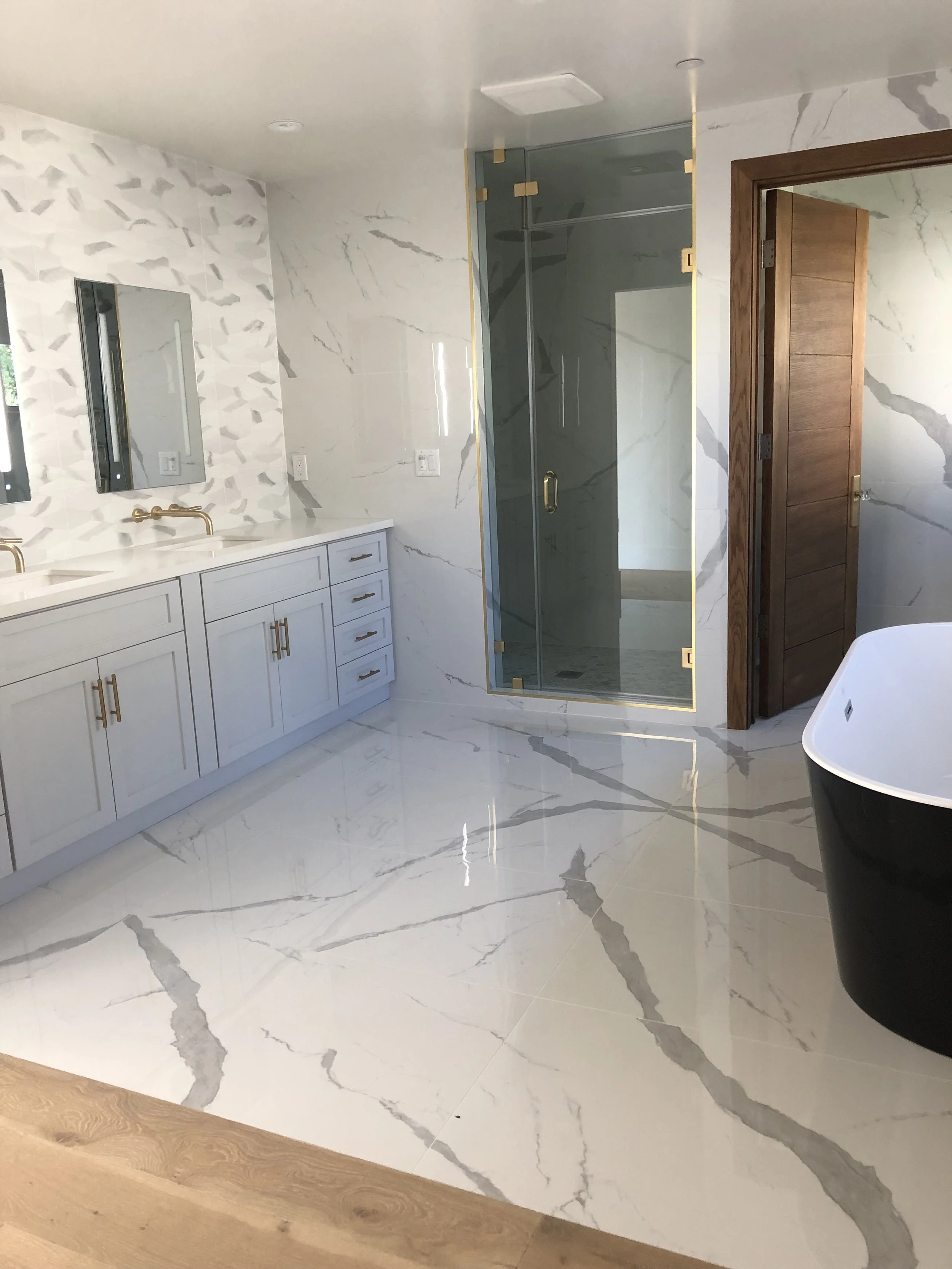 Bathroom Remodeling 5.jpg