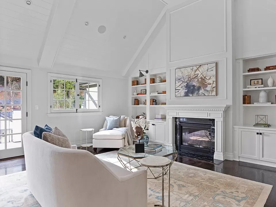 5-5 Family Room.jpg
