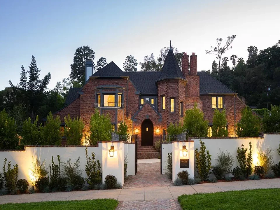 3 Custom Home Construction.jpg