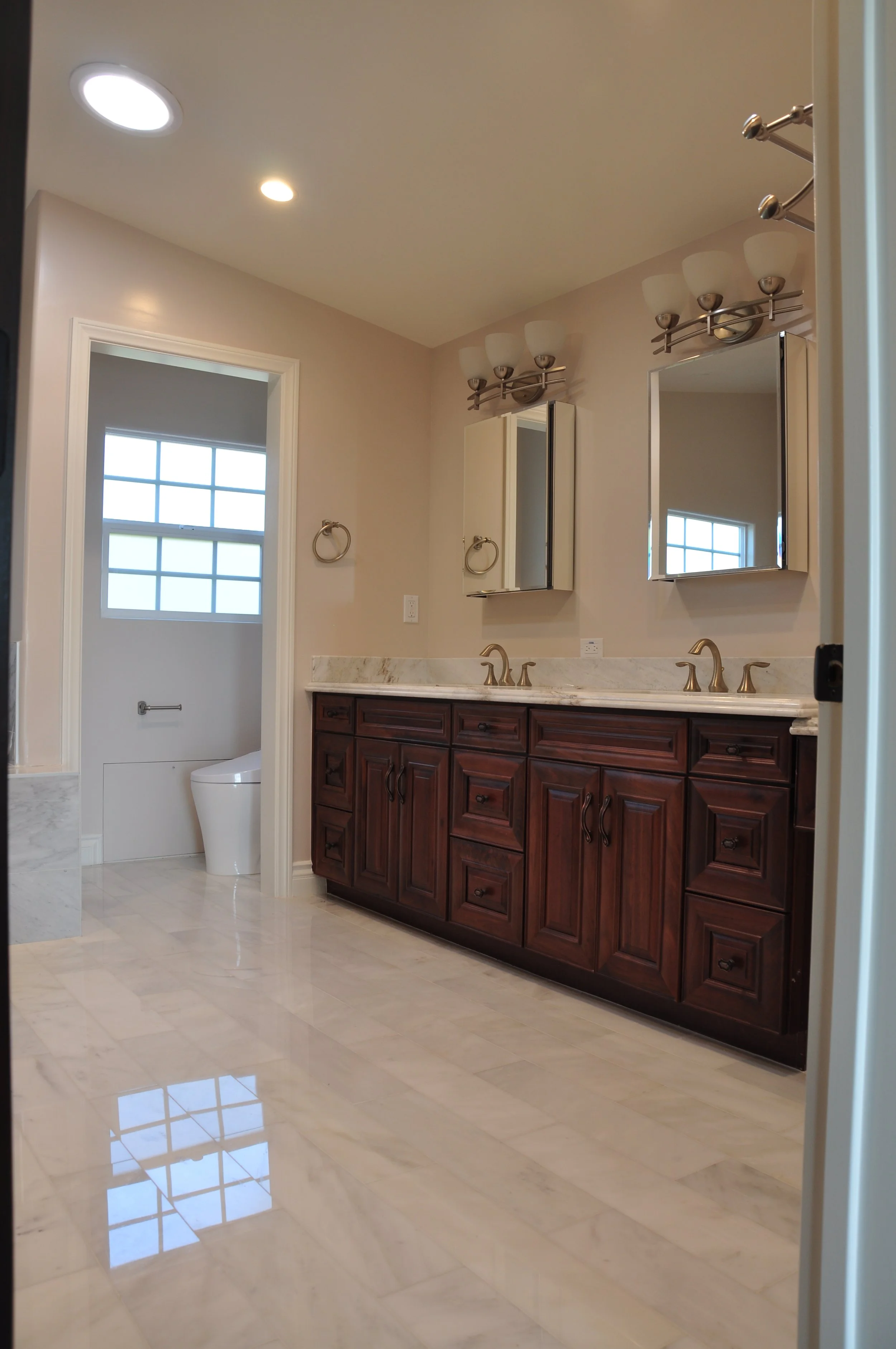 2-4 New Bathroom Remodeling 4.JPG