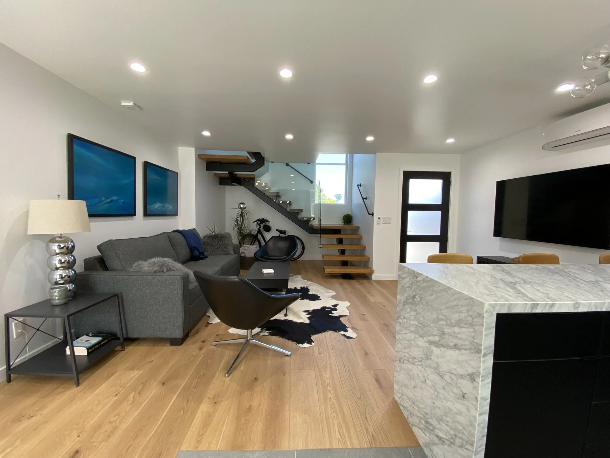 ADU Modern living room 4.JPEG