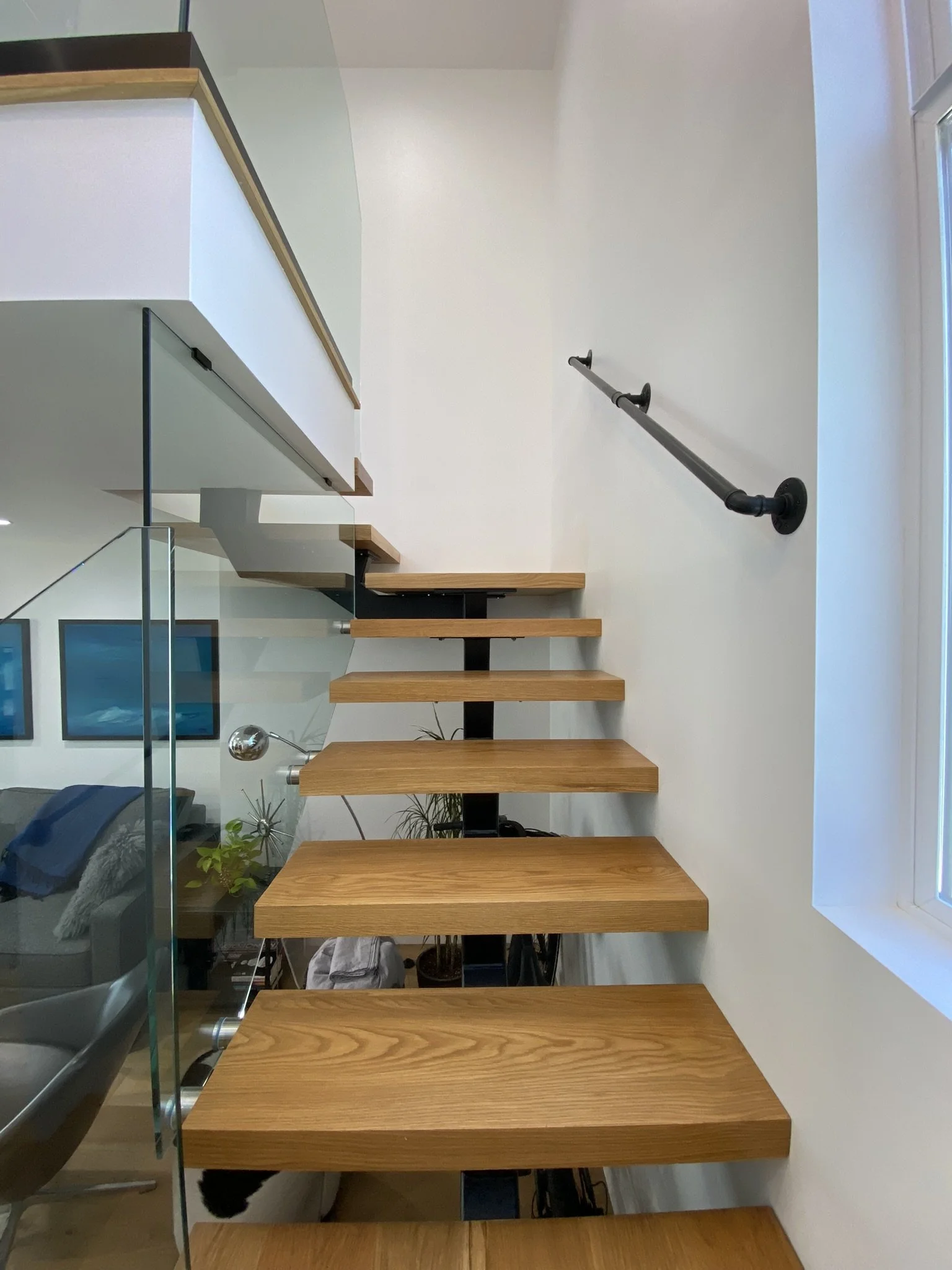 ADU Modern Staircase Glass railing.JPEG