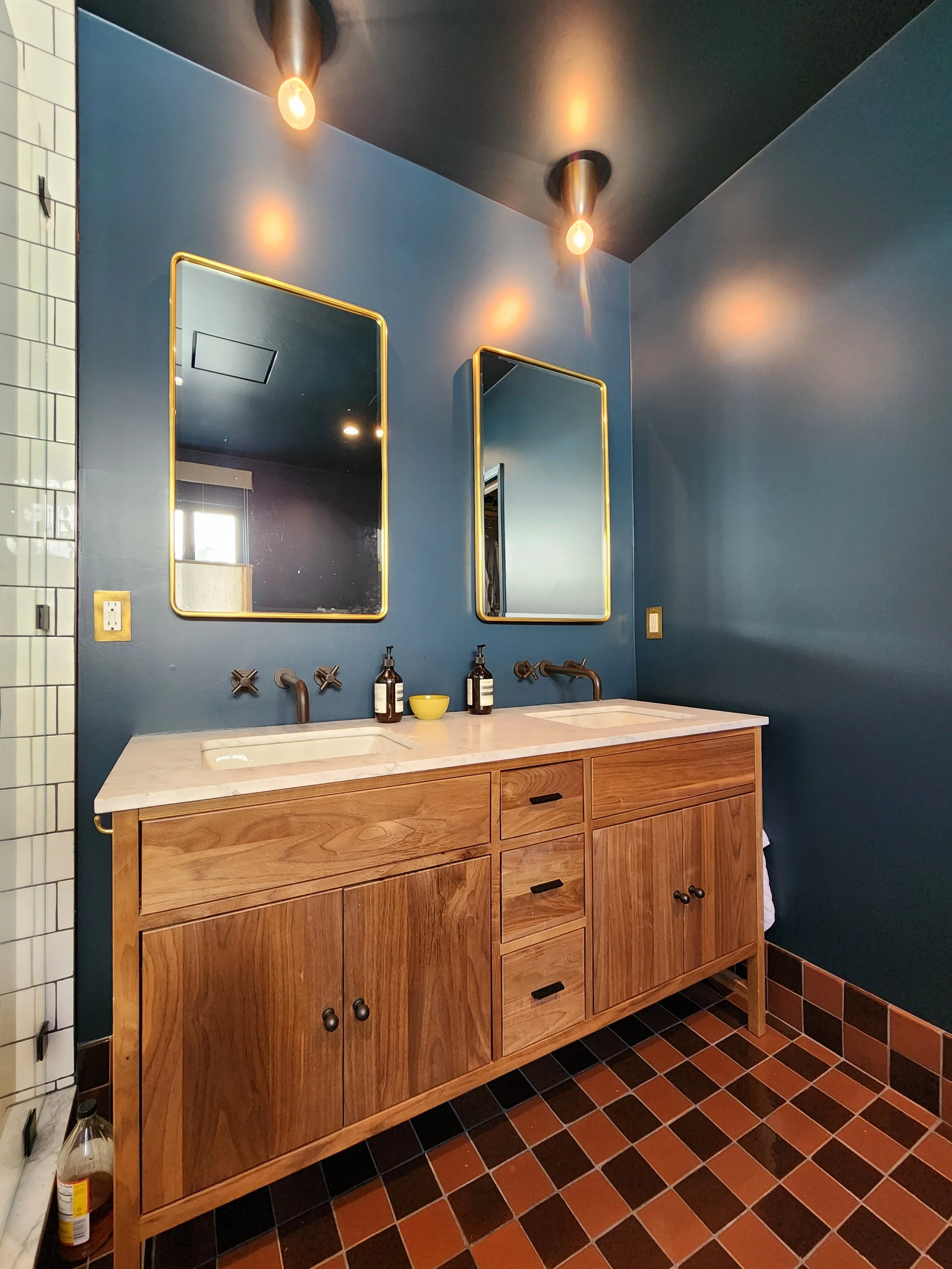 Bathroom remodeling in Los Angeles (12).jpg