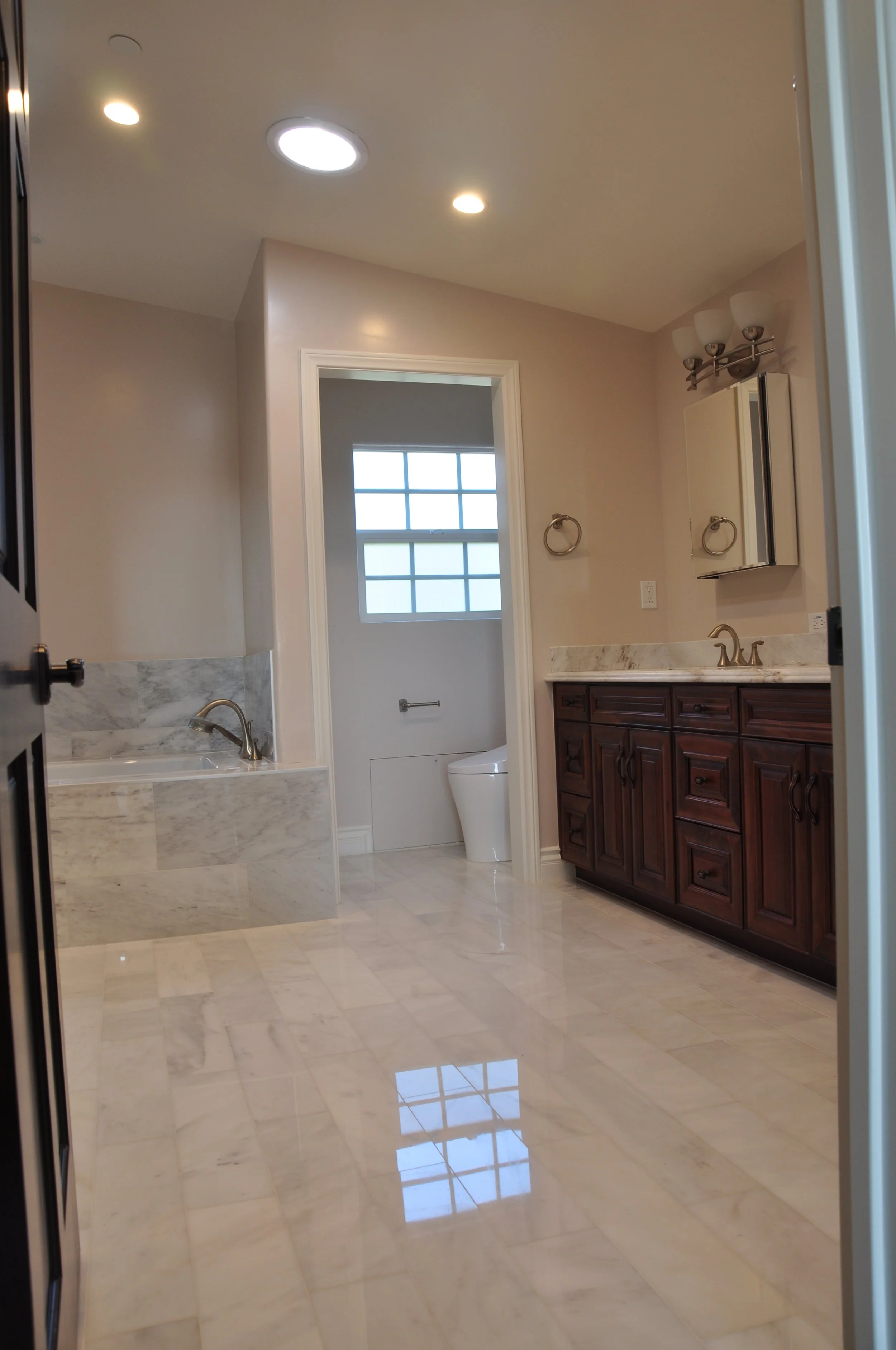 2-3 New Bathroom Remodeling 3.JPG