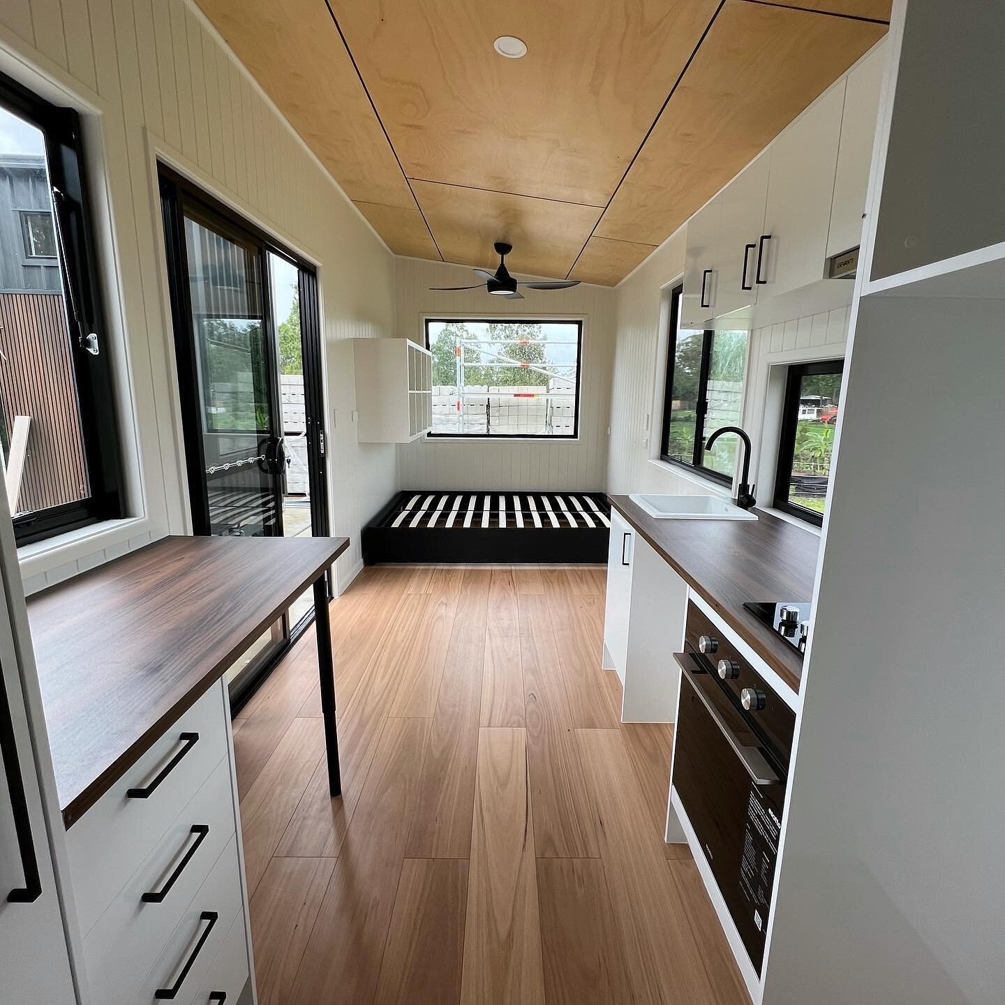This single storey Tiny Home packs everything you need to live comfortably in a Tiny space! Just in case you can&rsquo;t tell from the photos, this home includes space for a queen bed, space for a 2 seater lounge, 2 dining seats, a washing machine ca