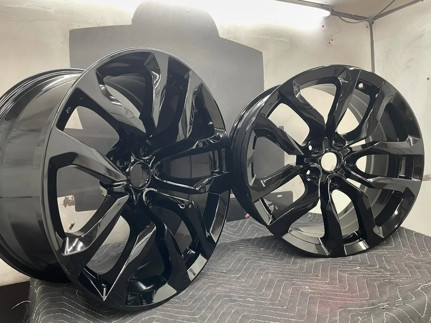 Don&rsquo;t forget about out black out special for October! As usual OEM Black from @columbiacoatings on this set. OEM Black has been out go to gloss black since its release. It is absolutely beautiful!
.
.
.
.
#powdercoating #powdercoat #powdercoate