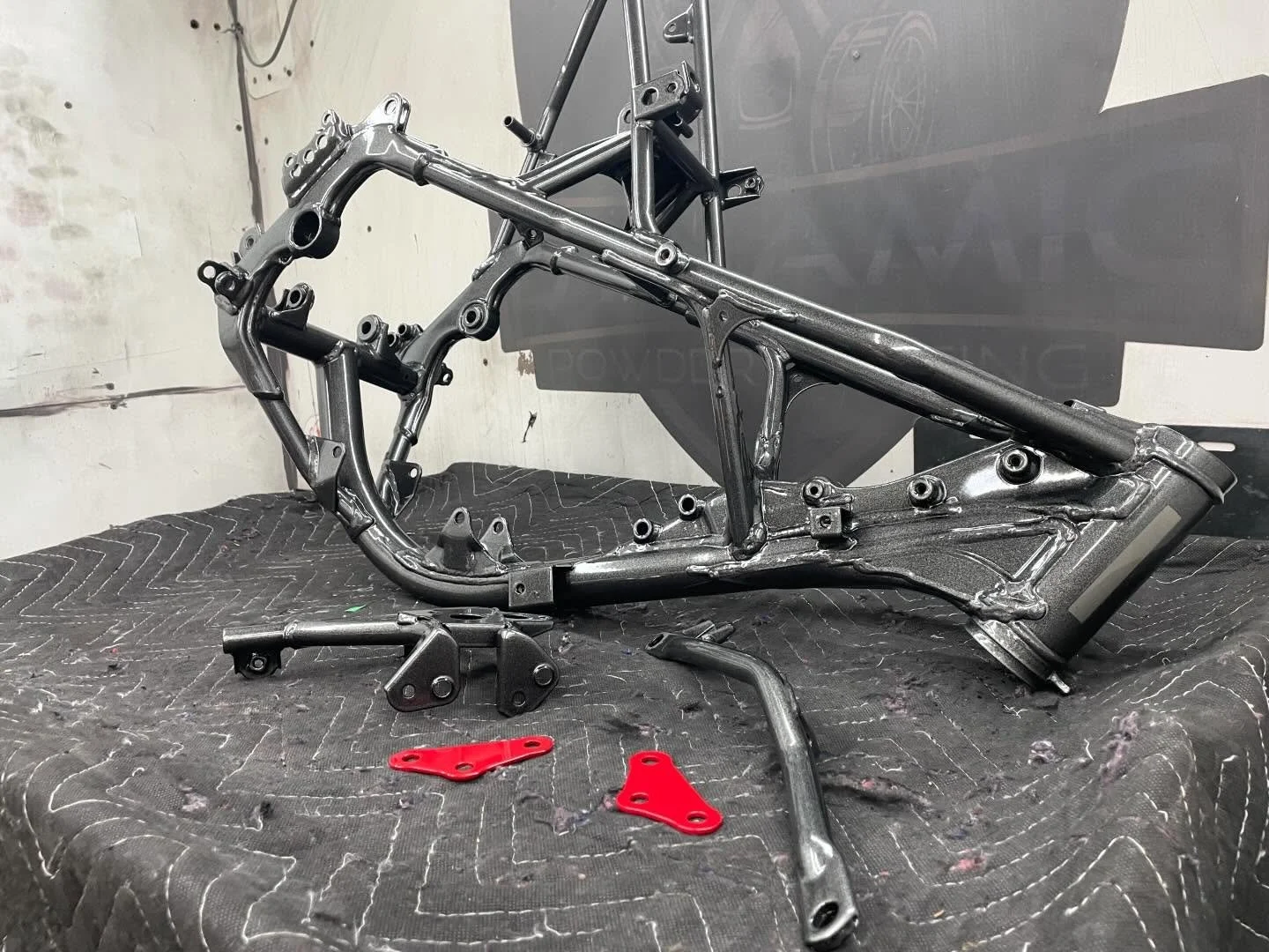 Dirtbike frame refinished in @columbiacoatings Kingsport Grey, Super Durable Wet Clear and Super Mirror Red! 
.
.
.
.
#motorsports #dirtbike #powdercoat