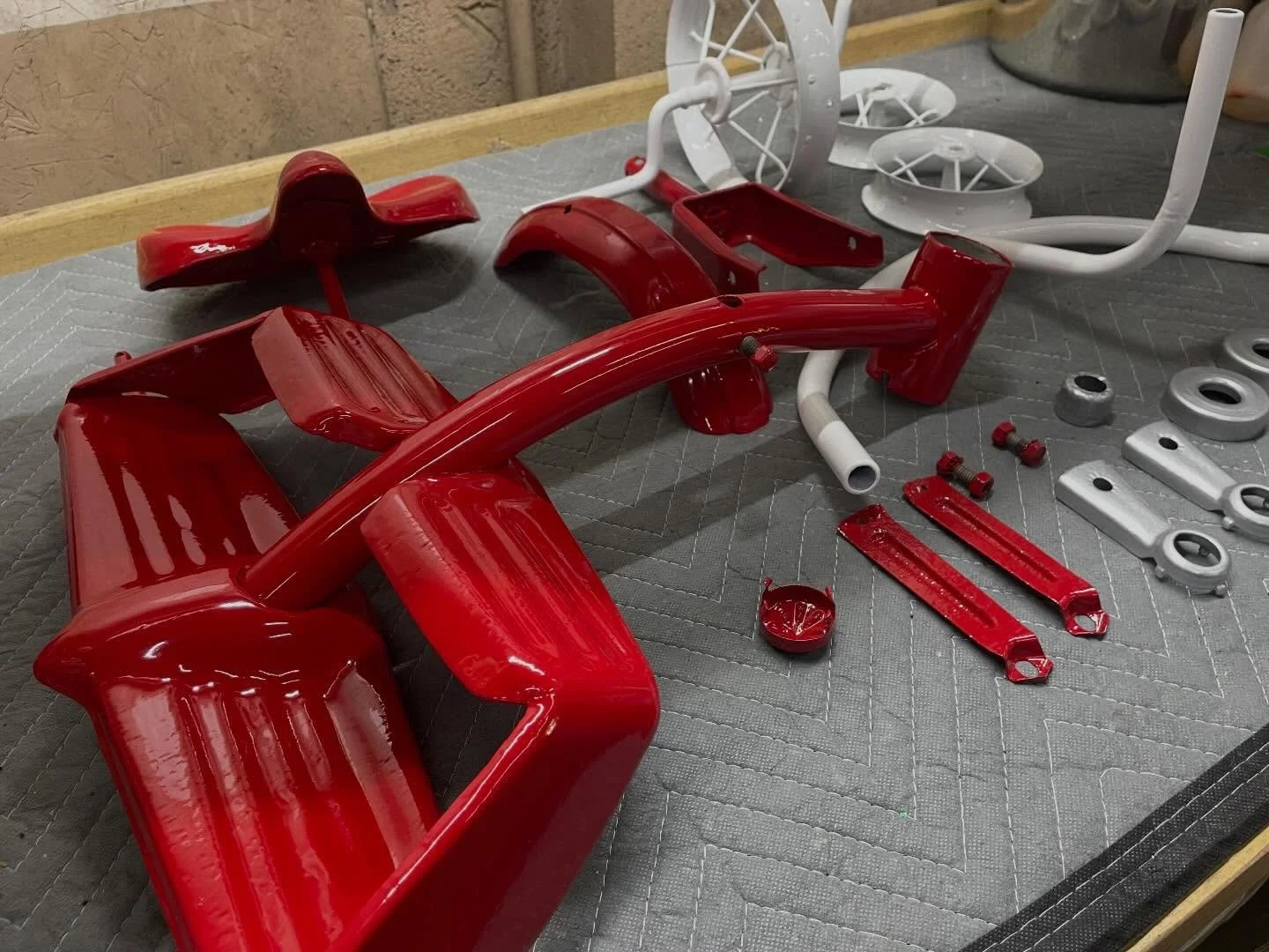 We love bringing history back to life! Here&rsquo;s a 1950s trike we helped restore for a family wanting to pass it down for generations to come! 

@columbiacoatings Super Mirror Red, Super Mirror White and Zinc Rich Primer should do the trick for gi