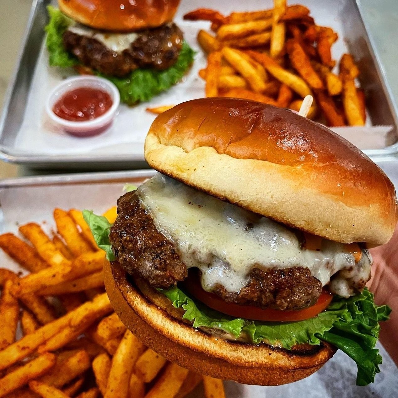 We heard it&rsquo;s the weekend, time to treat yourself to a half pounder burger 😍