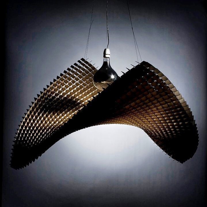 Il Centro, by Studio Claessen.

A lamp, so sensitive. But divine in symmetry and delicateness. It needs the balance of every line of wood to remain. A unique item made with love according pure symmetry. Holding balance in every square just like a son