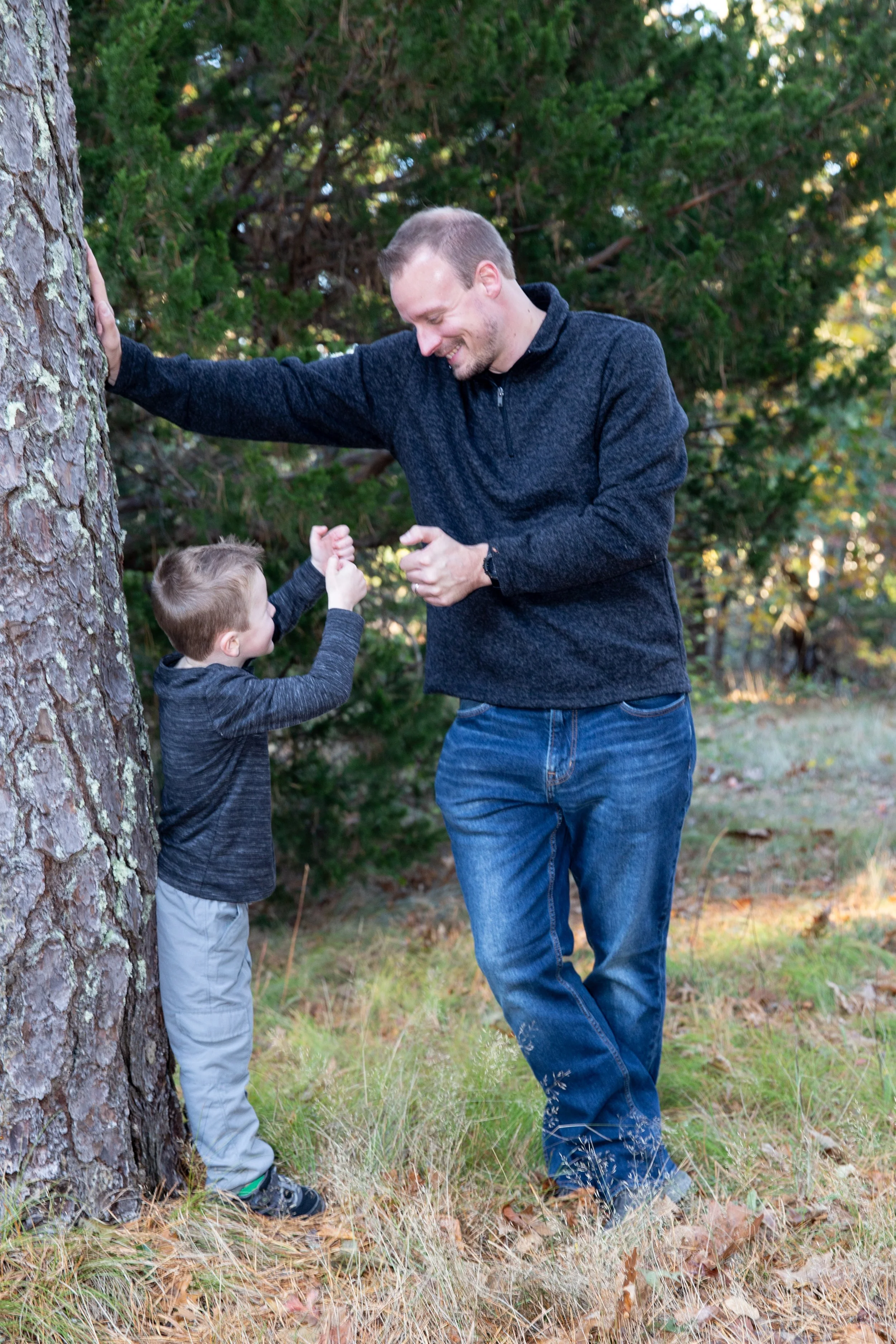 RobertsonStarr Family Fall Photos 2020-70.jpg