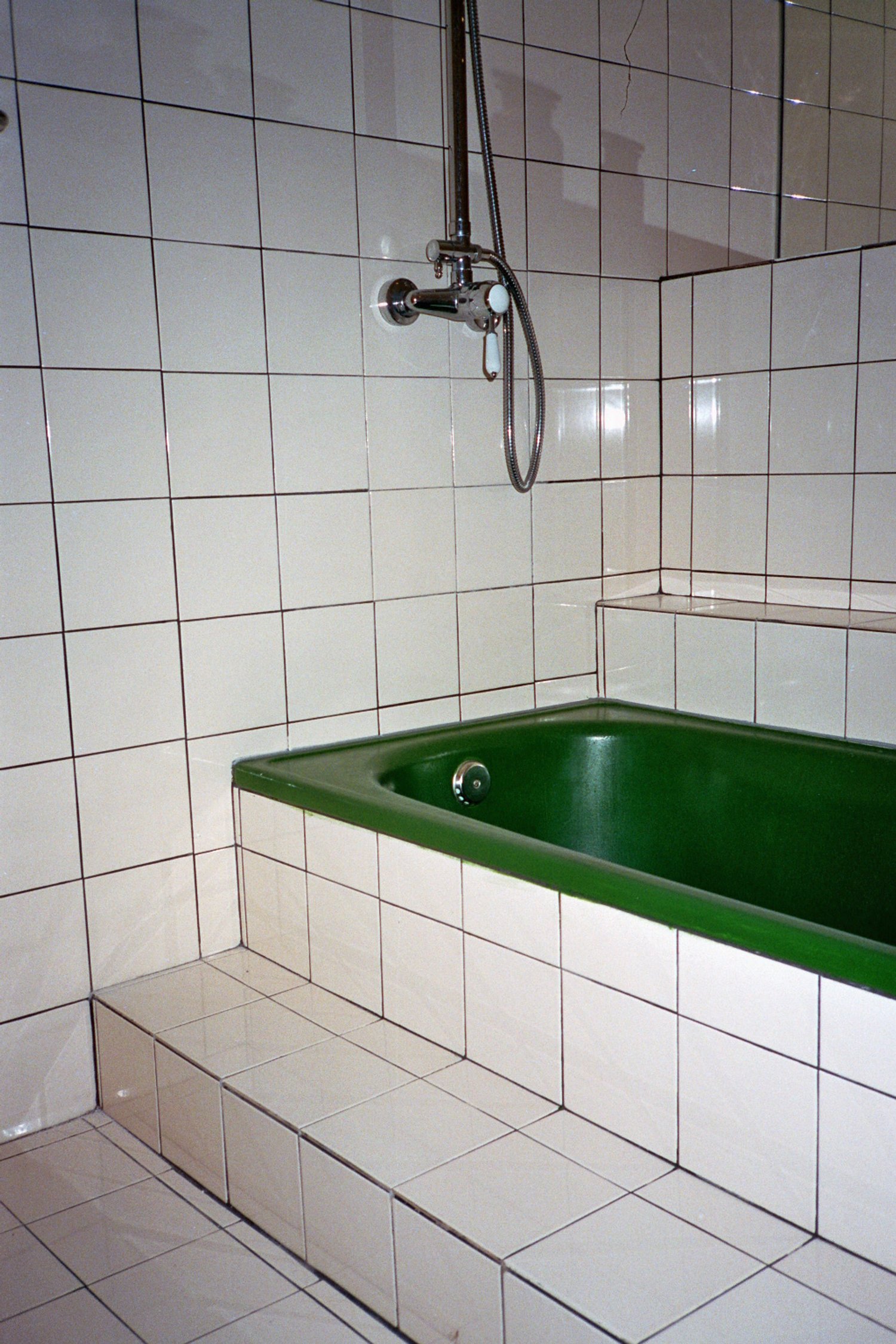 imm014_14A.jpg