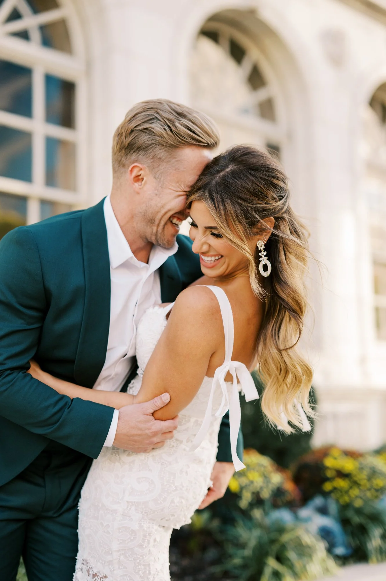 Romantic and timeless wedding photography in downtown Kansas City