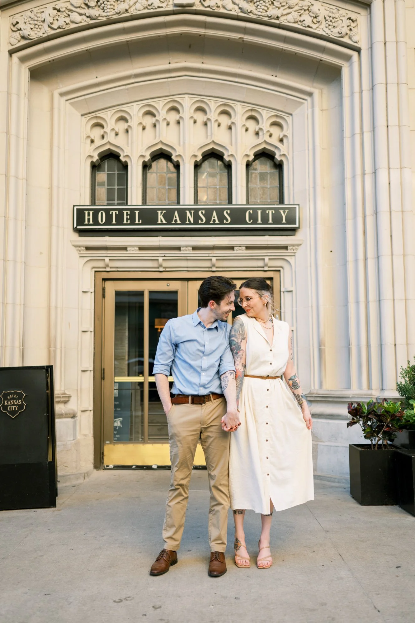 Monphotography-Hotel-Kansas-City-Engagement-Photos-6172.jpg