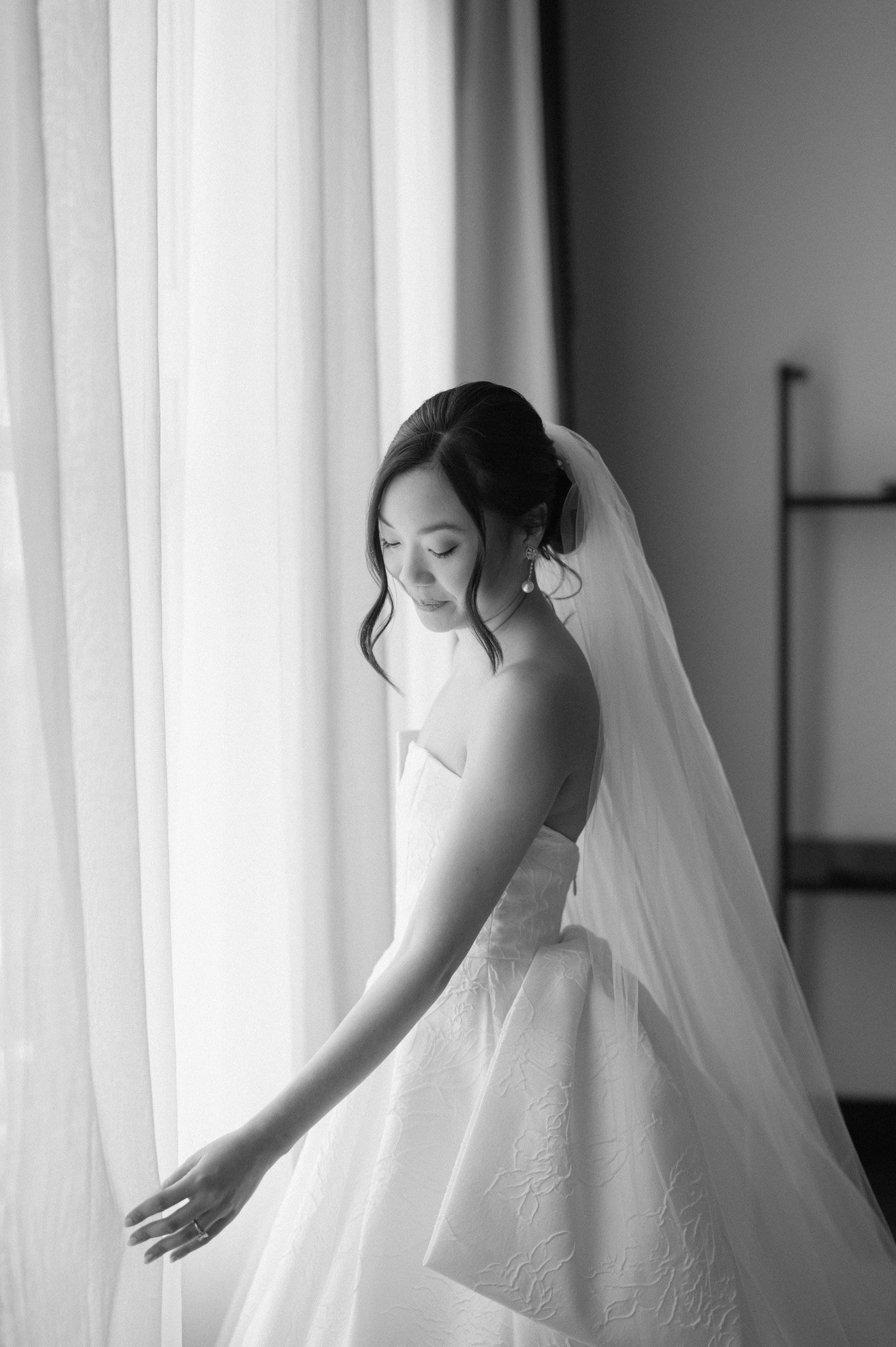 Bride Getting Ready at Hotel Kansas City Wedding Photography