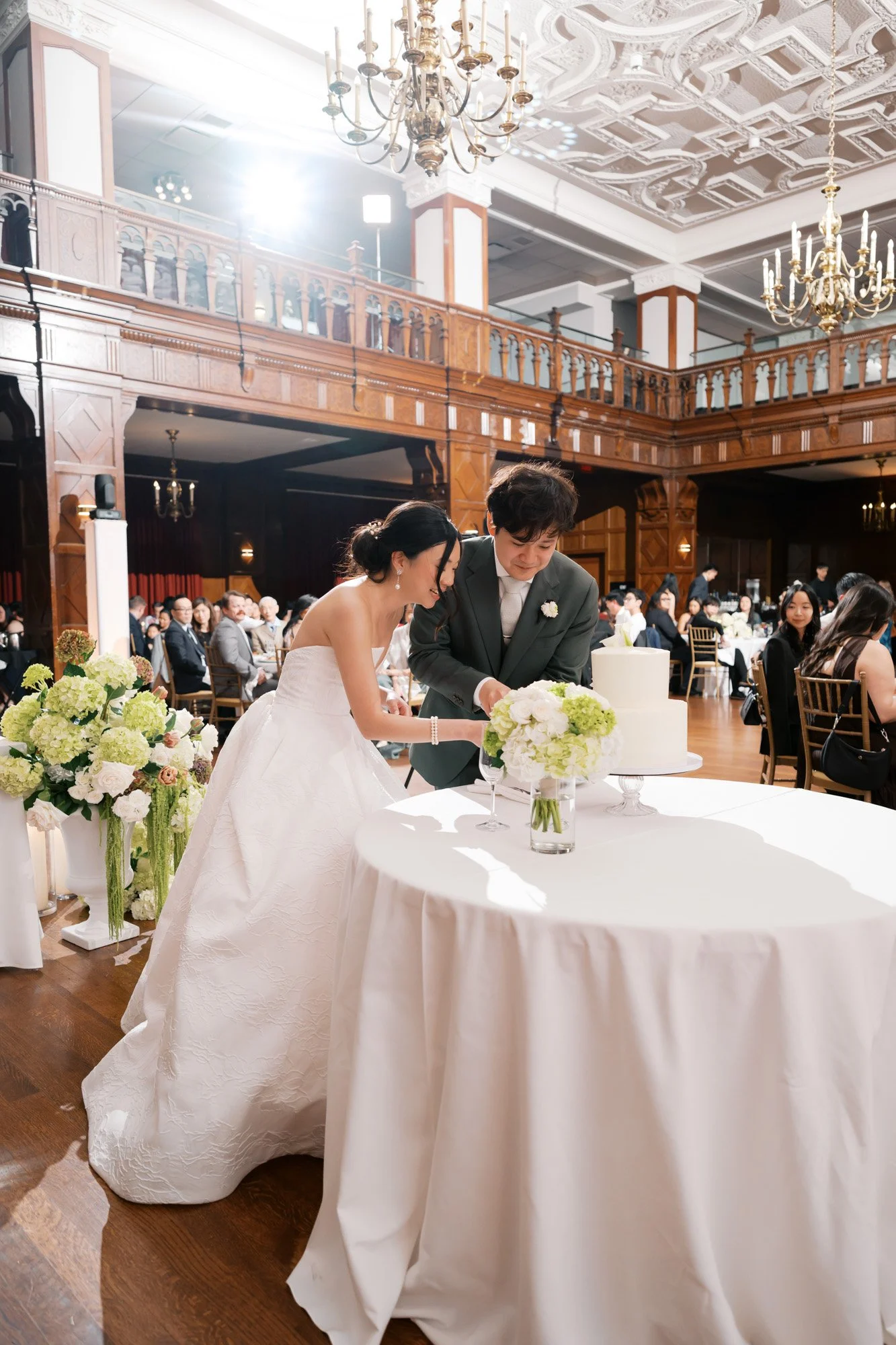 Hotel Kansas City Tudor Ballroom Reception Wedding Photography