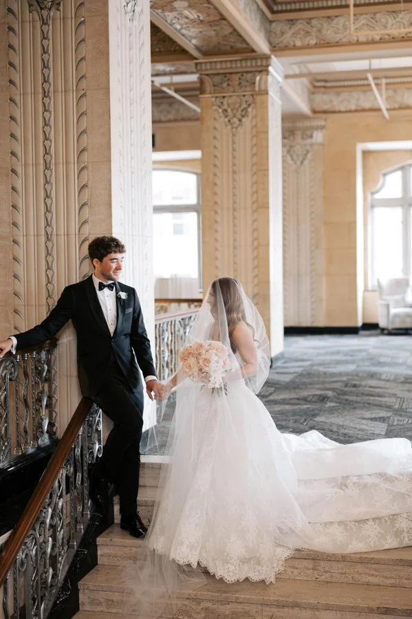 Monphotography-Kansas-City-Wedding-Photographer-Nelson-AtKins-Kauffman-Center-5557.jpg