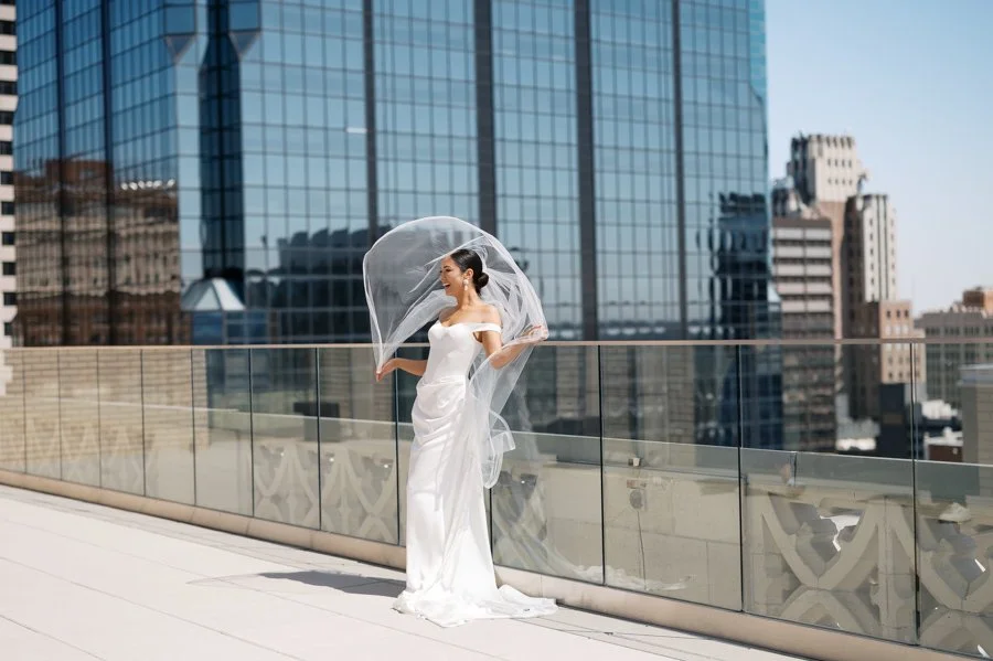 Monphotography-Kansas-City-Wedding-Photographer-Nelson-AtKins-Kauffman-Center-3357.jpg