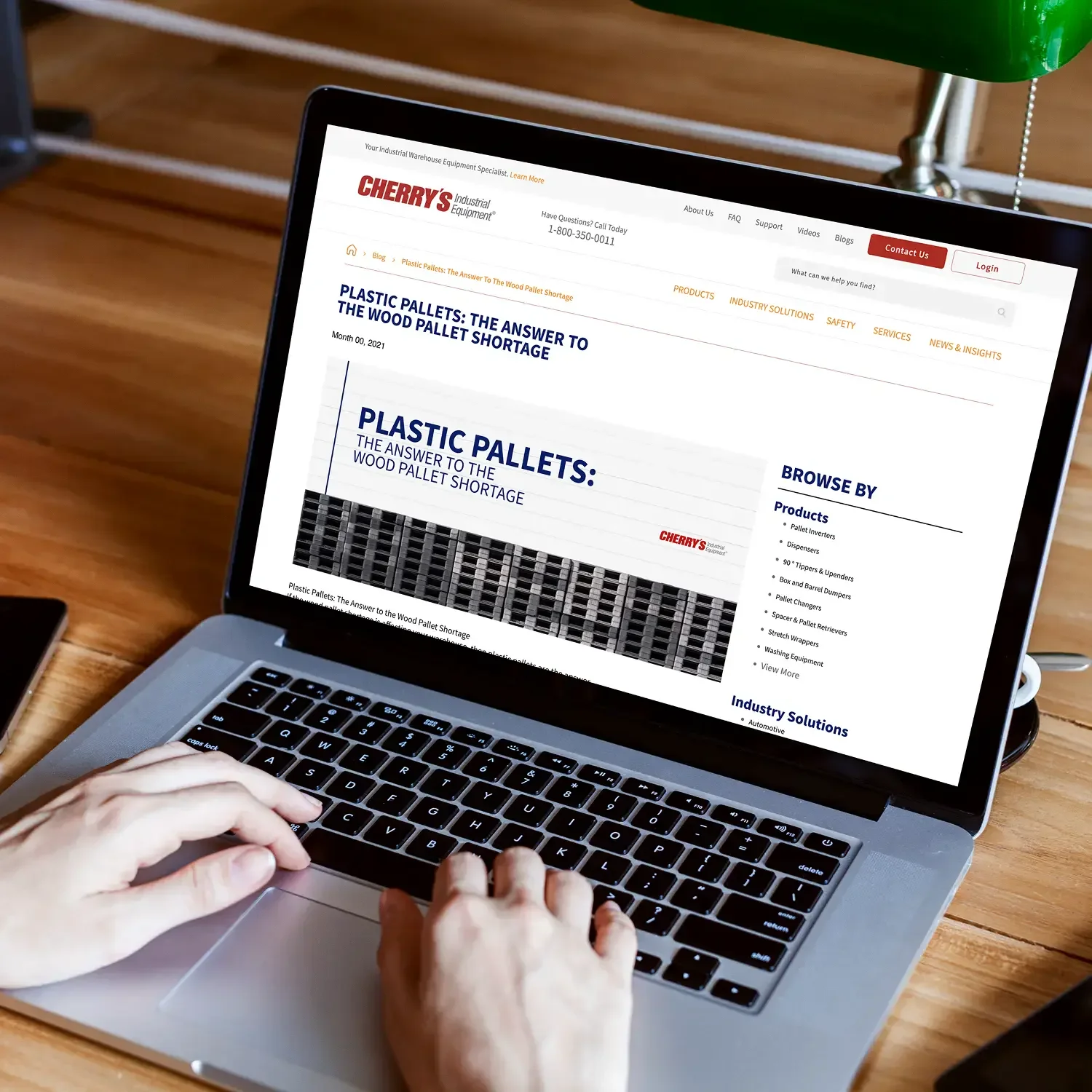 Plastic pallet article page displayed on a laptop