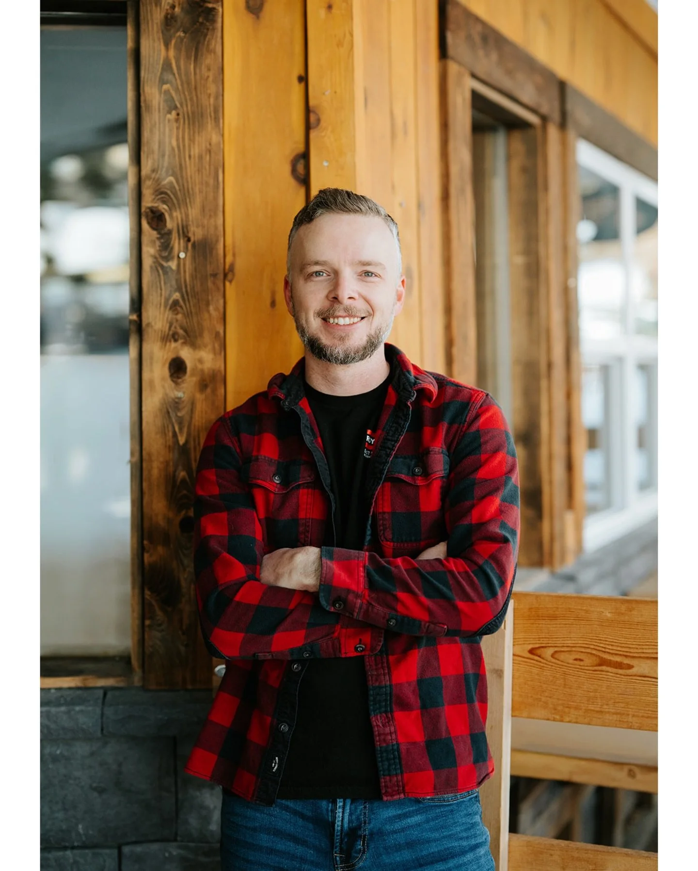 Sharing a winter-esque portrait session we did in December with @jarrodleppard Realtor.

I am having a great time with lots of non-wedding related work this winter, so if you have an idea, hit me up! 📸 

Also, if you are looking for a home, give thi