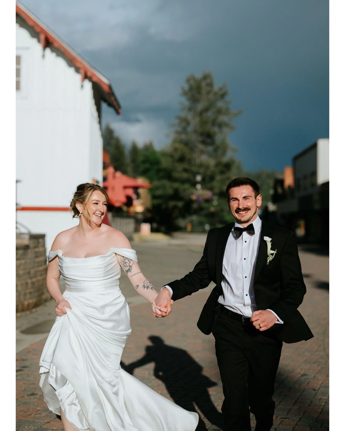 A glimpse into my weekend with these two beauties!

Matt &amp; Katie are such genuine people, and they put together a day that fit their favourite people into one room while also keeping their ceremony intimate and true to them. 
I am excited to shar