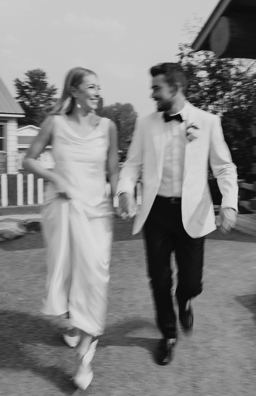 J&M-Champagne & Family &the walk-123.jpg