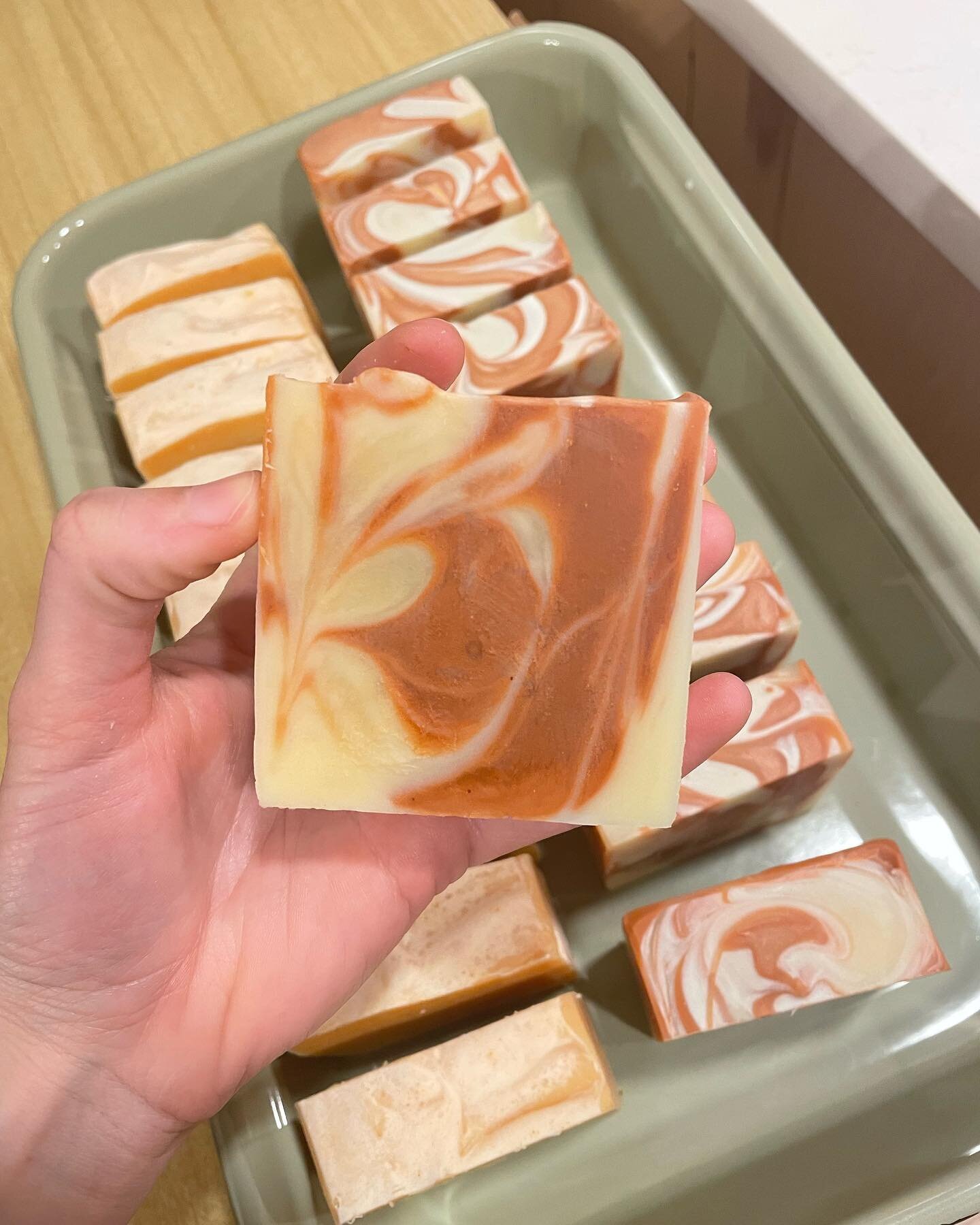 Freshly cut soap!! One of my favorite things about making soap is cutting the loaf to find a new design in each bar. You never really know what your design will look like until it&rsquo;s time to cut. 
It will also look a bit different in 2 to 3 week