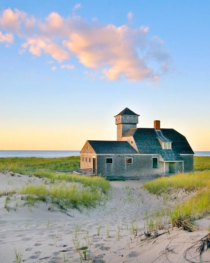 The off-season has begun here in #Provincetown ... To donate to WERCCS, please visit werccs.org ☀️
