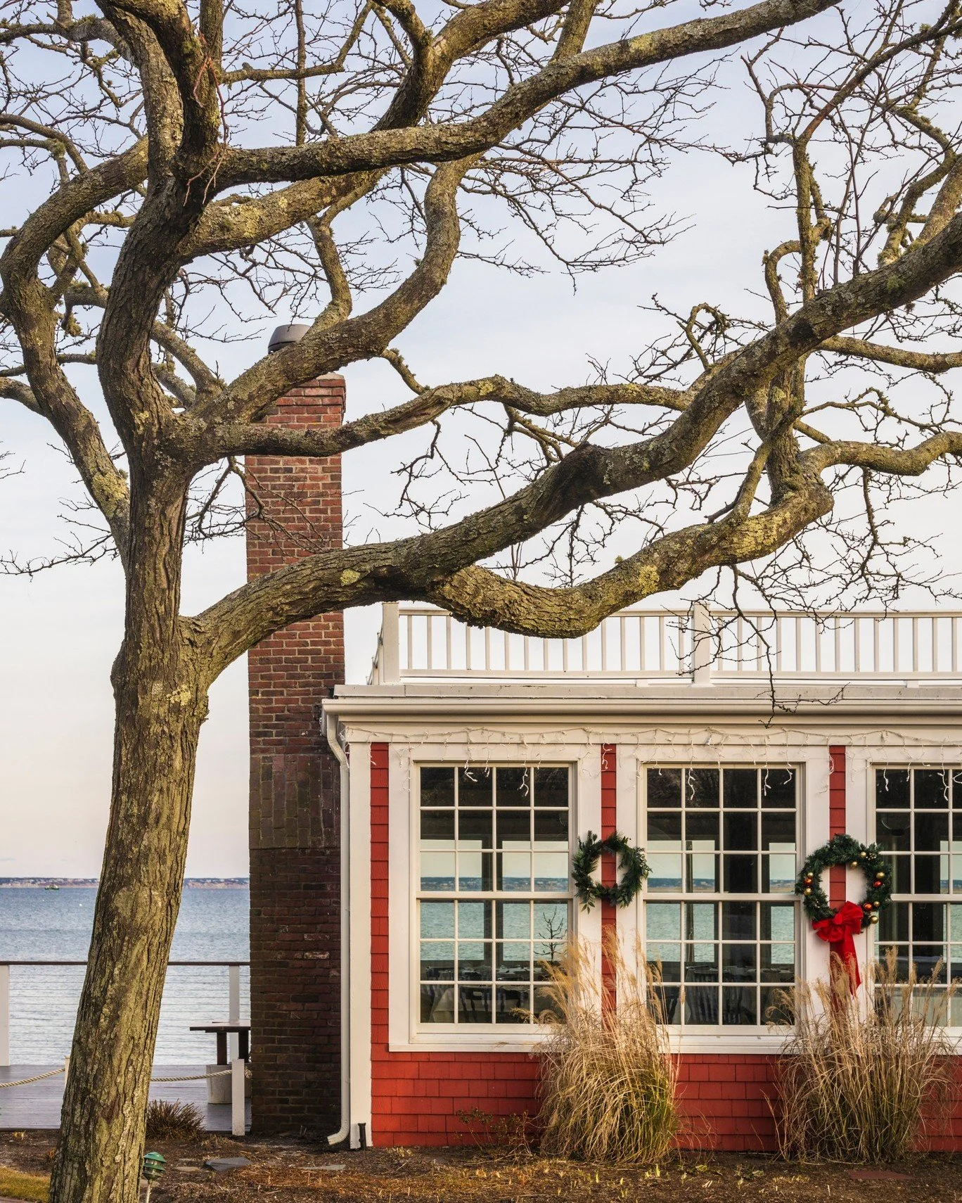 Wishing you all the happiest of holidays, from all of us at WERCCS! ⭐🎁 #Provincetown #WERCCS