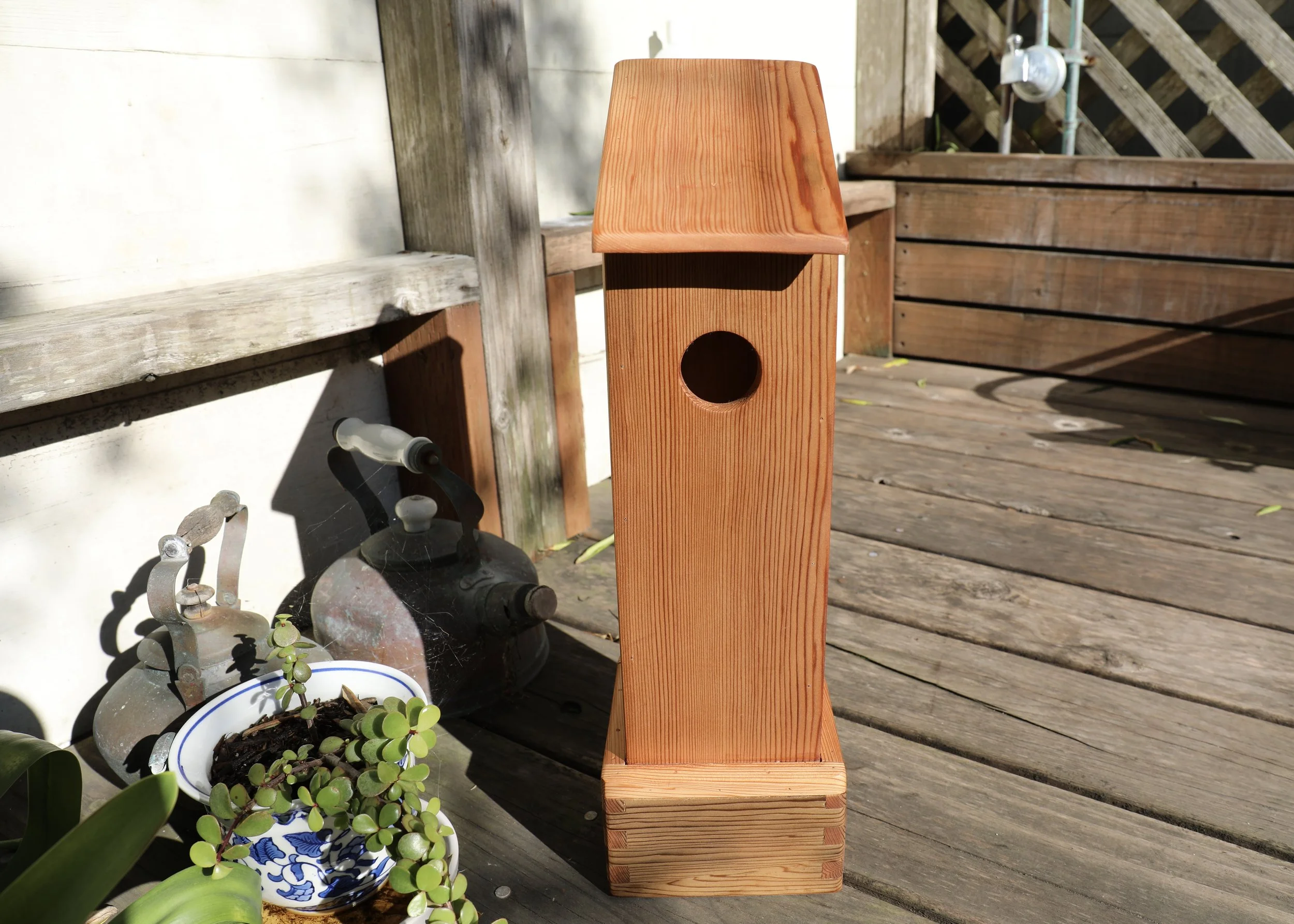 DEC 14, 2022 // CEDAR BIRDHOUSE, ALPINE ROOF # 16