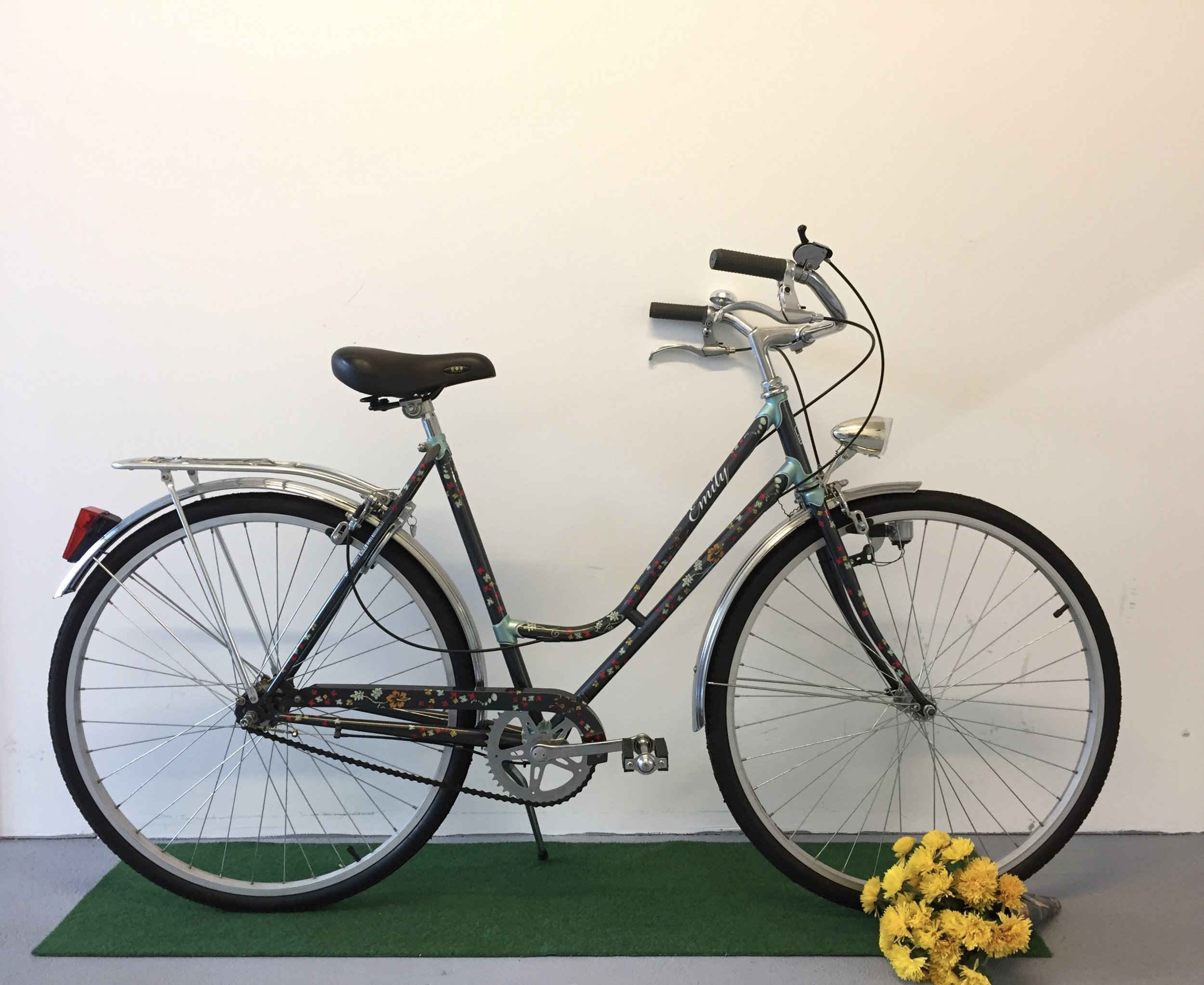 Emily Retro-Velo