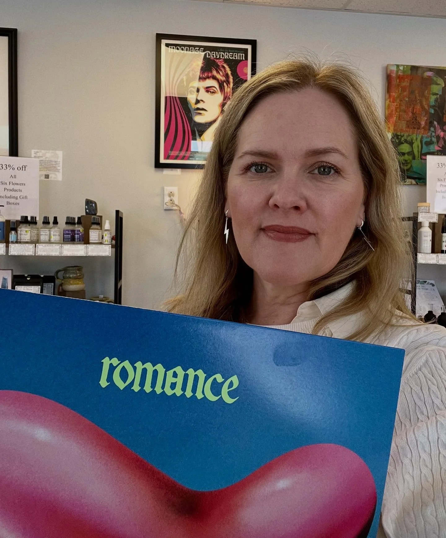Today's #clinicspin is an album a patient gifted me&mdash; Fontaines D.C.'s "Romance." It's so fun when patients share their favorite music with me! ✨

I have a couple spots available this week to treat you during this ambiguous week betwee