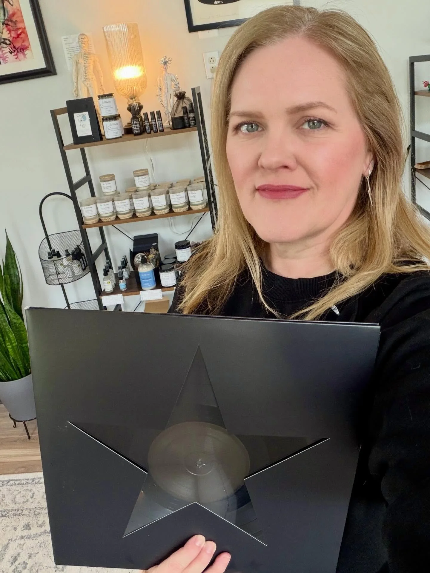 In honor of my beloved and now damaged and decimated black star garden I'm spinning David Bowie's #blackstar this #rocknrollfriday. Death is not the end, especially when celebrating the light on Beltane and the Scorpio full moon. My unsolicited advic