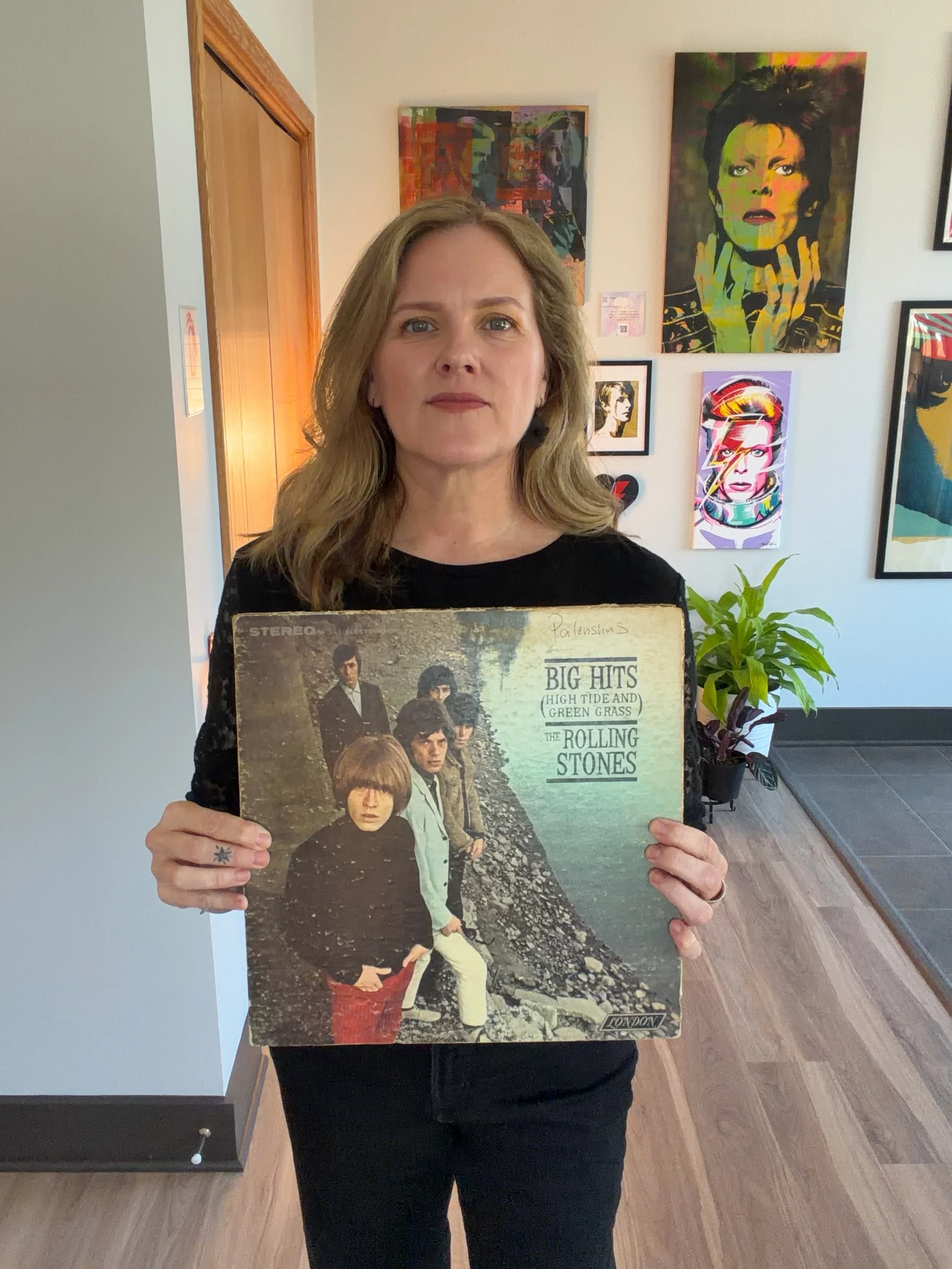 This #rocknrollfriday selection is my old AF Big Hits (High Tide and Green Grass) from The Rolling Stones. The vinyl is in dire need of a cleaning but for the most part plays pretty well. I chose this because I wanted to hear 19th Nervous Breakdown a