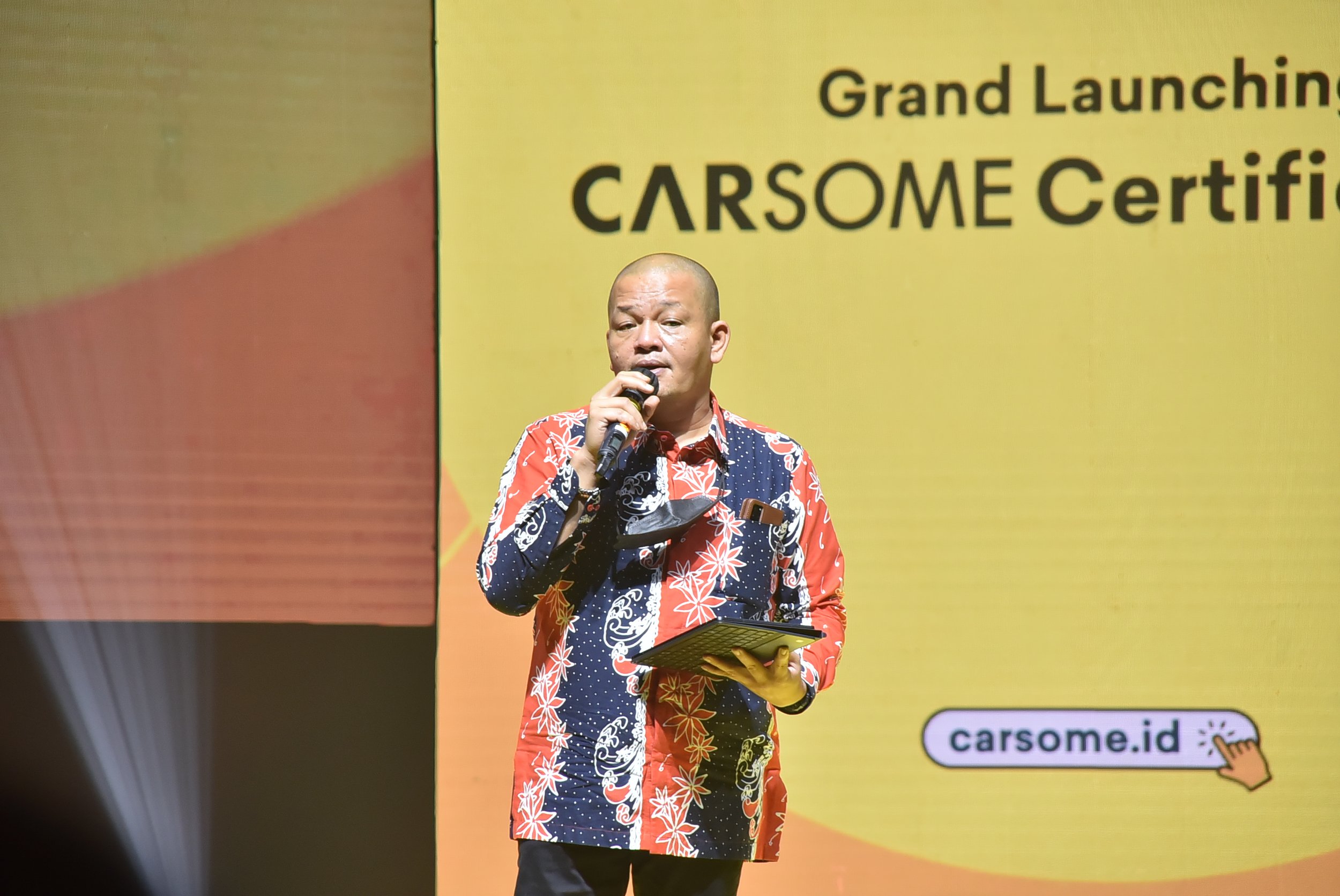  Henky Hotma Parlindungan Manurung, Deputi Bidang Industri dan Investasi, Kementerian Pariwisata dan Ekonomi Kreatif, memberikan keynote speech di acara peluncuran CARSOME Certified Lab di Cakung, Jakarta Timur pada Kamis, 8 September 2022 