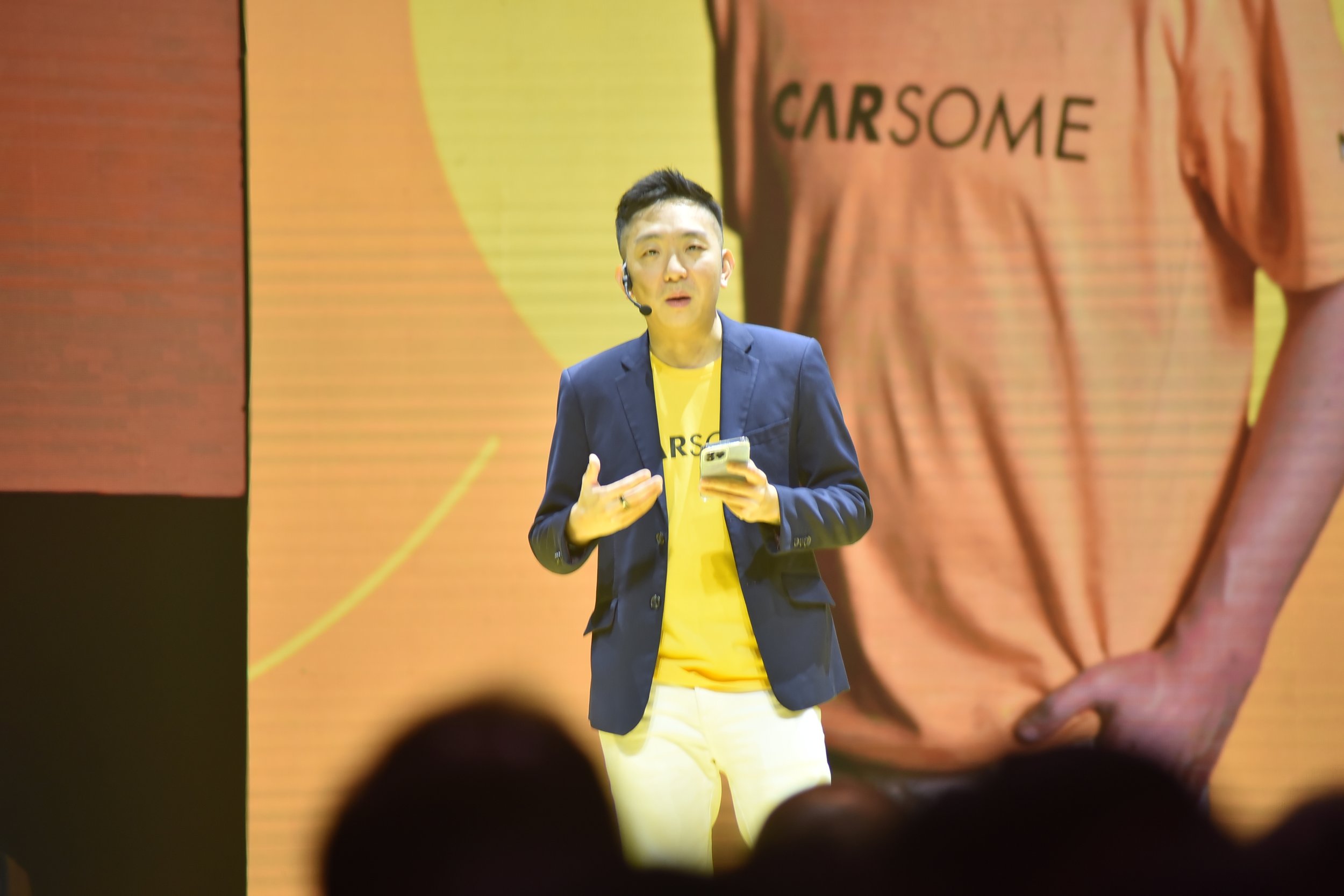  Eric Cheng, CARSOME Co-founder dan Group CEO, memberikan kata sambutan di acara peluncuran CARSOME Certified Lab di Cakung, Jakarta Timur pada Kamis, 8 September 2022 