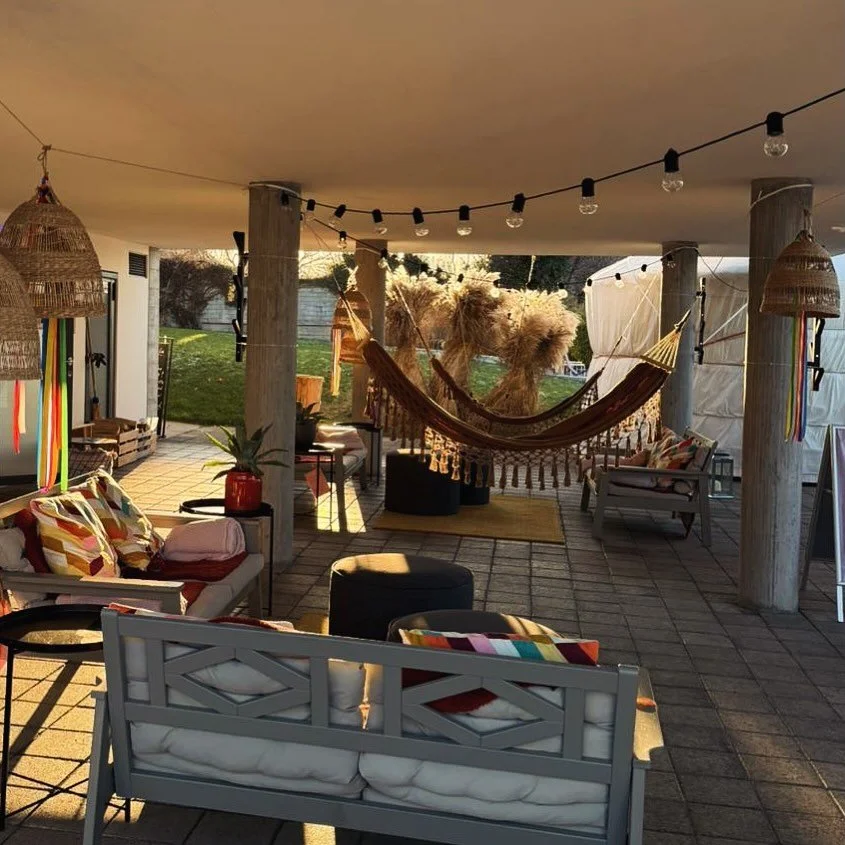 Heute sonnig! Happy fein schwitzen everybody. Wir freuen uns auf dich! #sauna #saunatime #saunierenstatterfrieren #outsidelounge #z&uuml;richsee #k&uuml;snacht #saunalife #saunaz&uuml;richsee #feinschwitzen #welcome