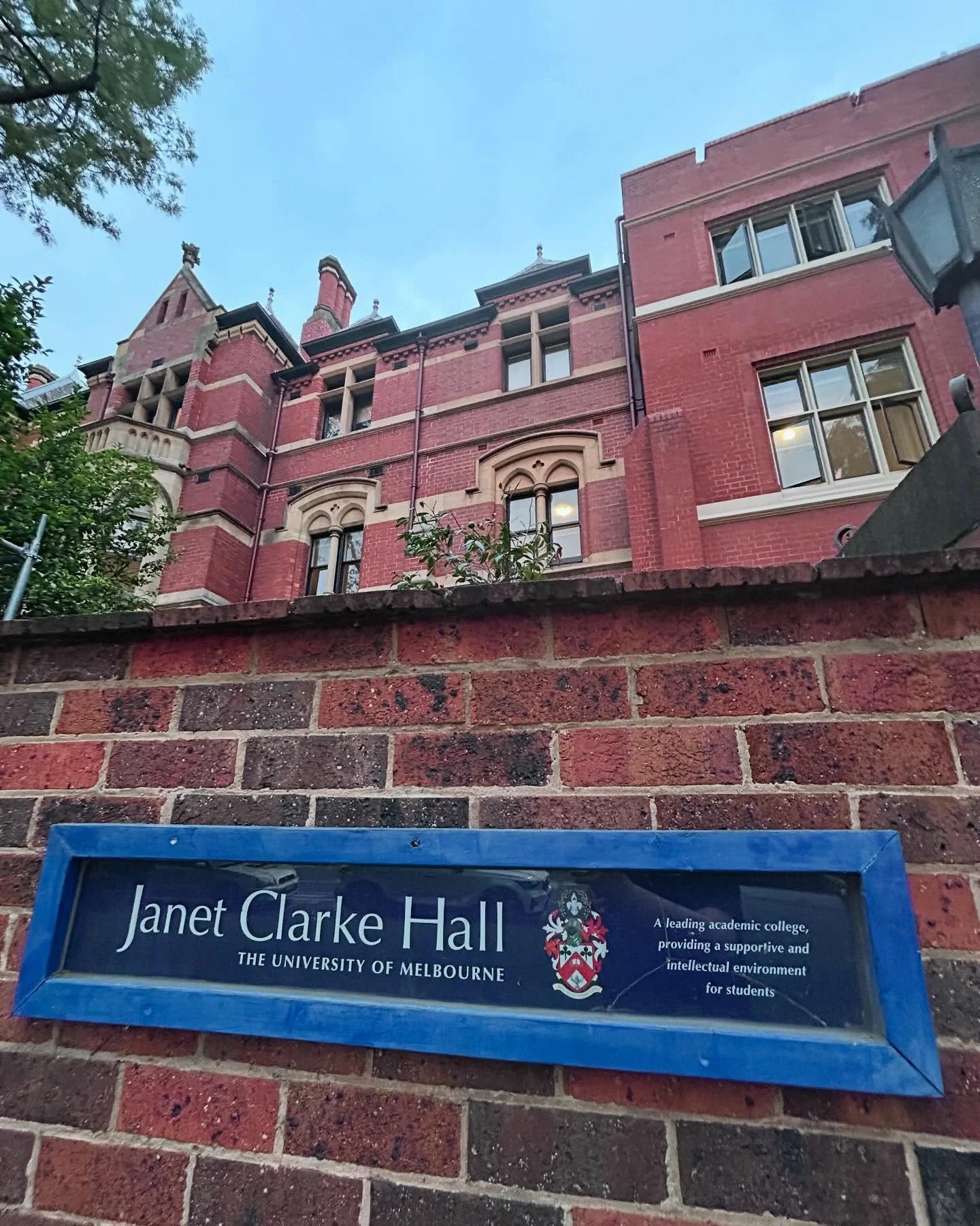 Very nice to be back at @janetclarkehall for another semester of tutoring (and to visit my mural again!).