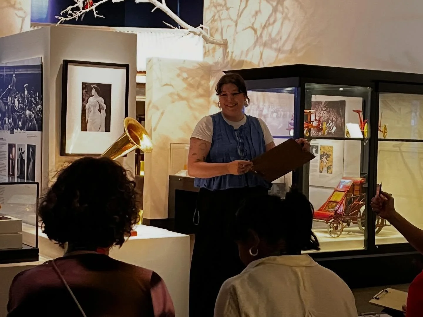 Thank you to everyone who came to my Still Life Drawing event in collaboration with Women at the Museum (WAM). It was so lovely to draw in the Melbourne Story Temporary Gallery @melbournemuseum