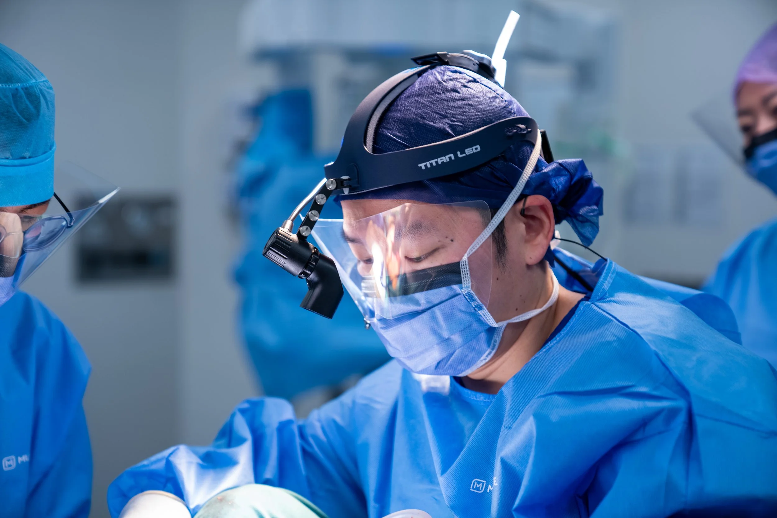 Dr Chin Yong fascia lata surgery at Epworth Freemasons, East Melbourne