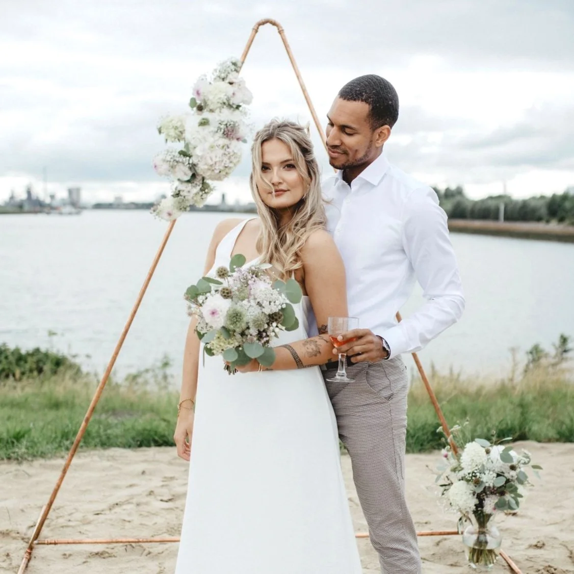 LAKE WEDDING