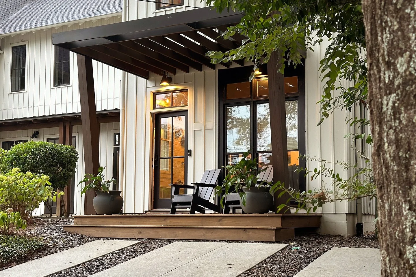 Next stop, Atlanta.  Tis where the road lead us recently to spend quality time with loved ones and we are not looking back.  If you are heading to Atlanta for any reason and want to hunker down in an amazingly sophisticated yet comfortable and well-a