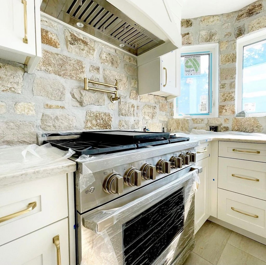 Kitchen 6.jpg
