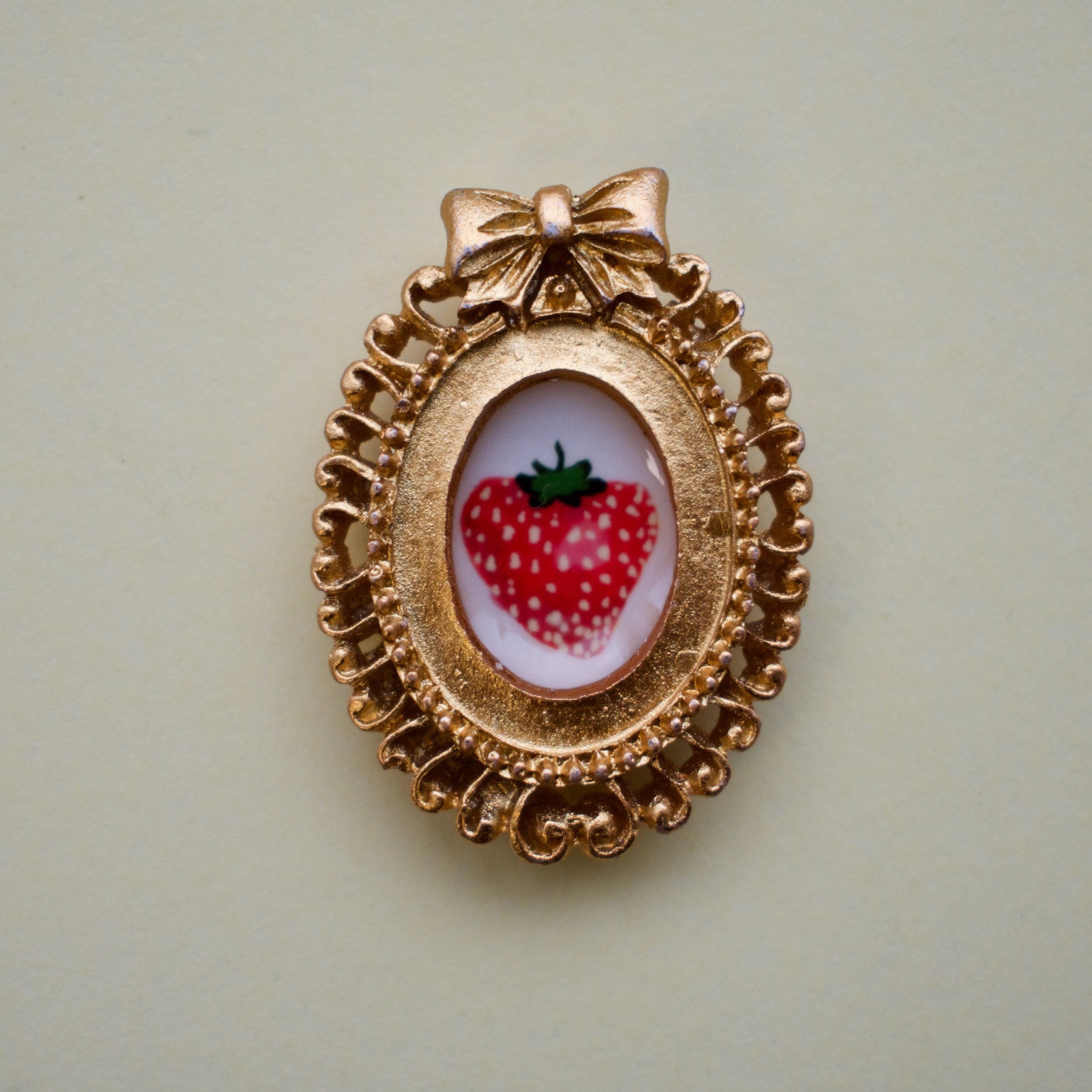 Strawberry Magnet