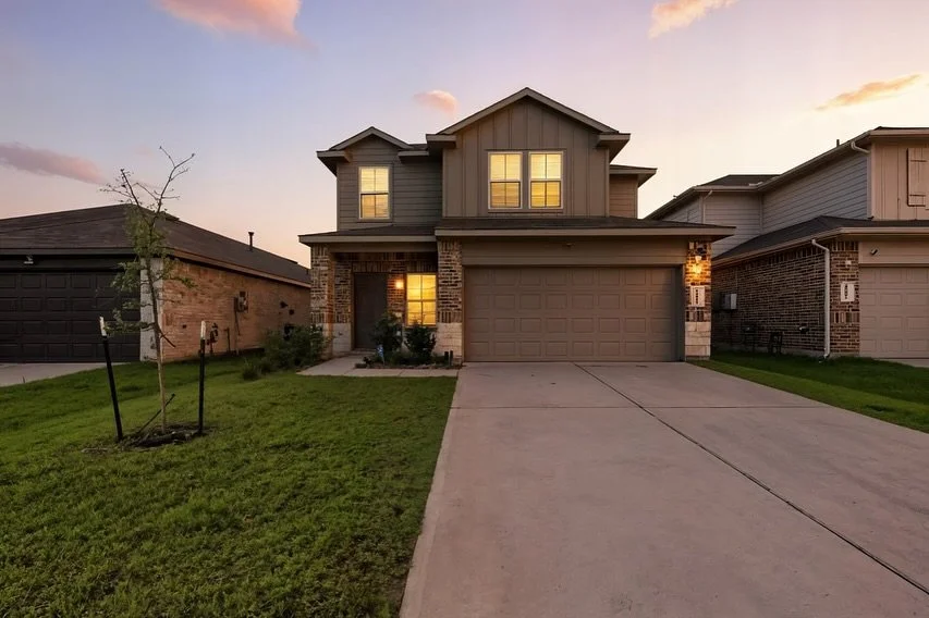 Now For Sale in Spring, TX — $285,000
Come see this beautiful home at 24010 Breckenridge Heights Ln, now available for purchase! 🏡 Featuring a spacious backyard with a covered patio, a primary bedroom downstairs, an island kitchen, a game roo