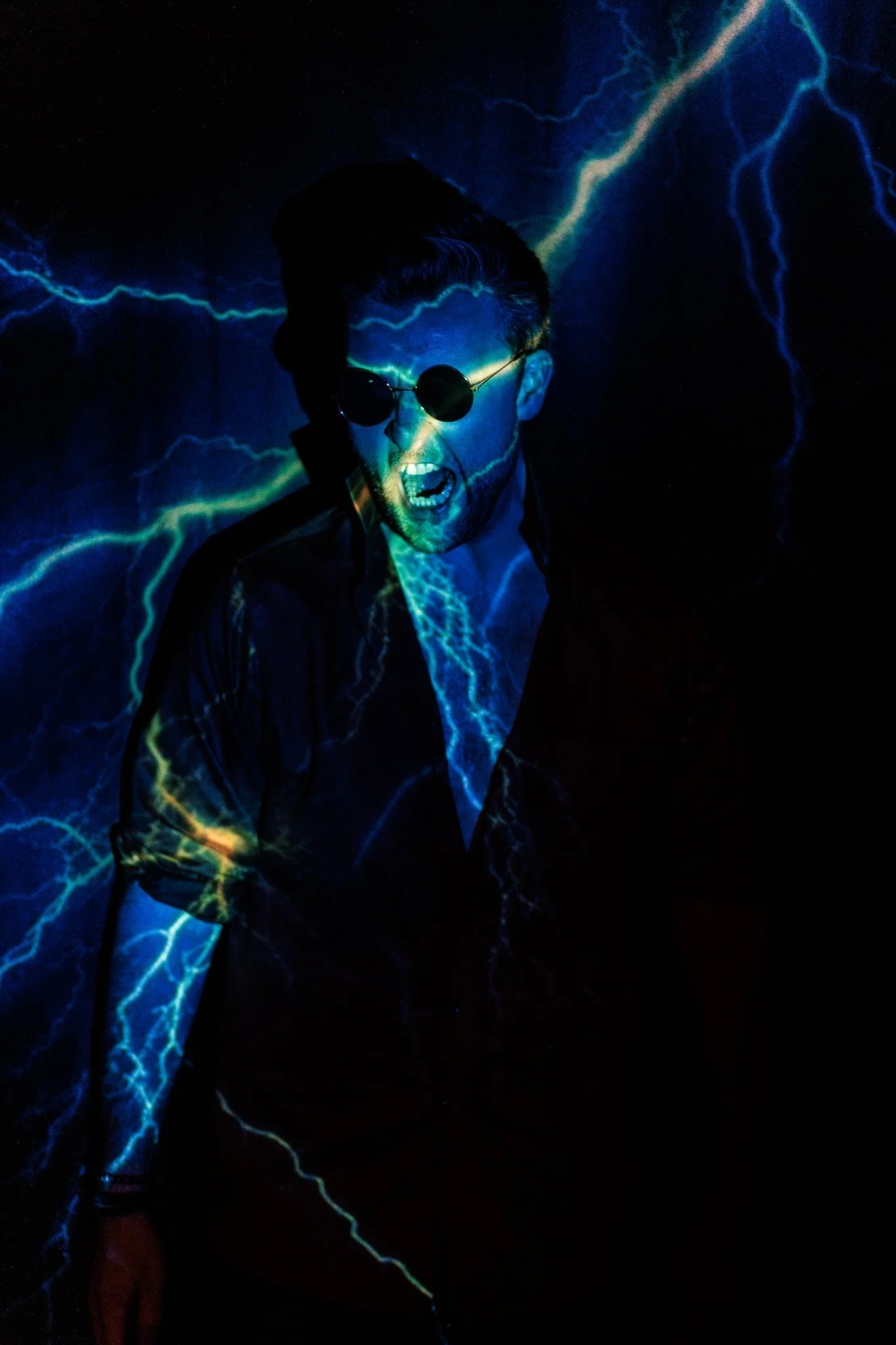 060-Dracula_Promos_929A7749_Online.jpg