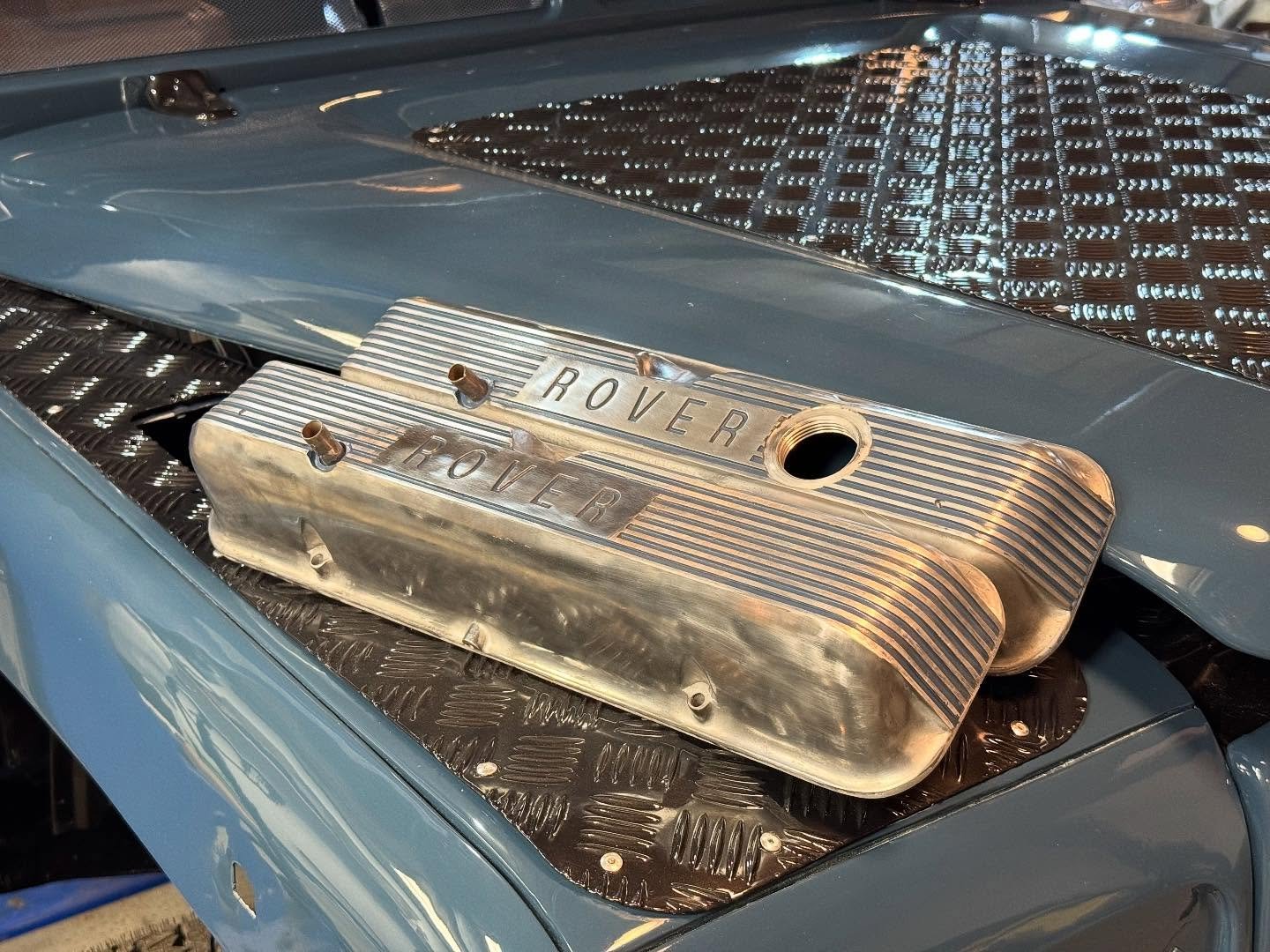 Carefully refurbished New Old Stock with custom-matched paint inlay on the valve cover and intake manifold. Subtle details, clean execution&mdash;honoring the original while giving it a refreshed look.
.
.
.
.
.
#watermill #longisland #carparts #cars